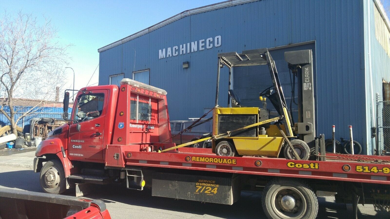 Forklift truck, electric, 4000 lb. low-profile, quad mast, cage,18 ft. 'Clark'