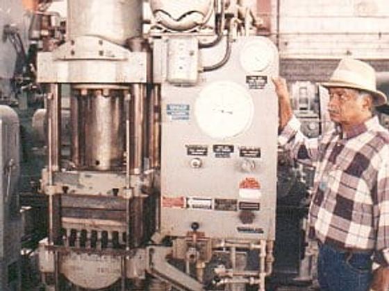 DANIELS" 75 Ton HYDRAULIC PRESS, Downstroke