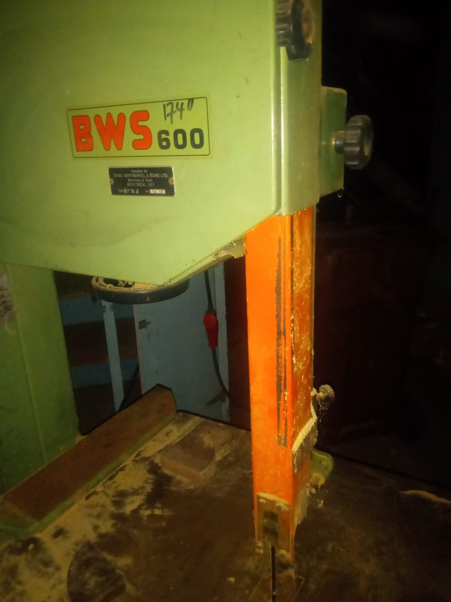 BWS 600 Bandsaw, Wood Vertical 23"