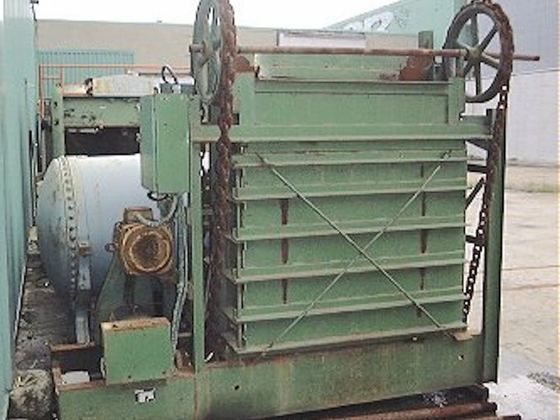 Novapac vertical baler chain type