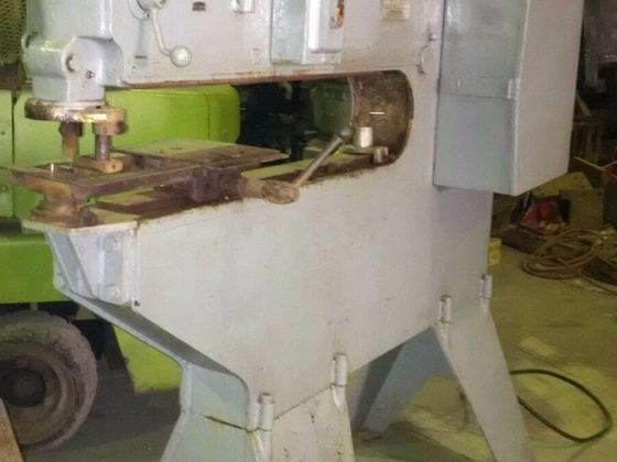 Trumpf Metal Former Nibbler 40" throat