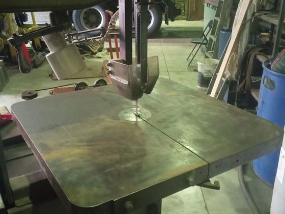 36" DoALL Vertical Contour Bandsaw with Welder