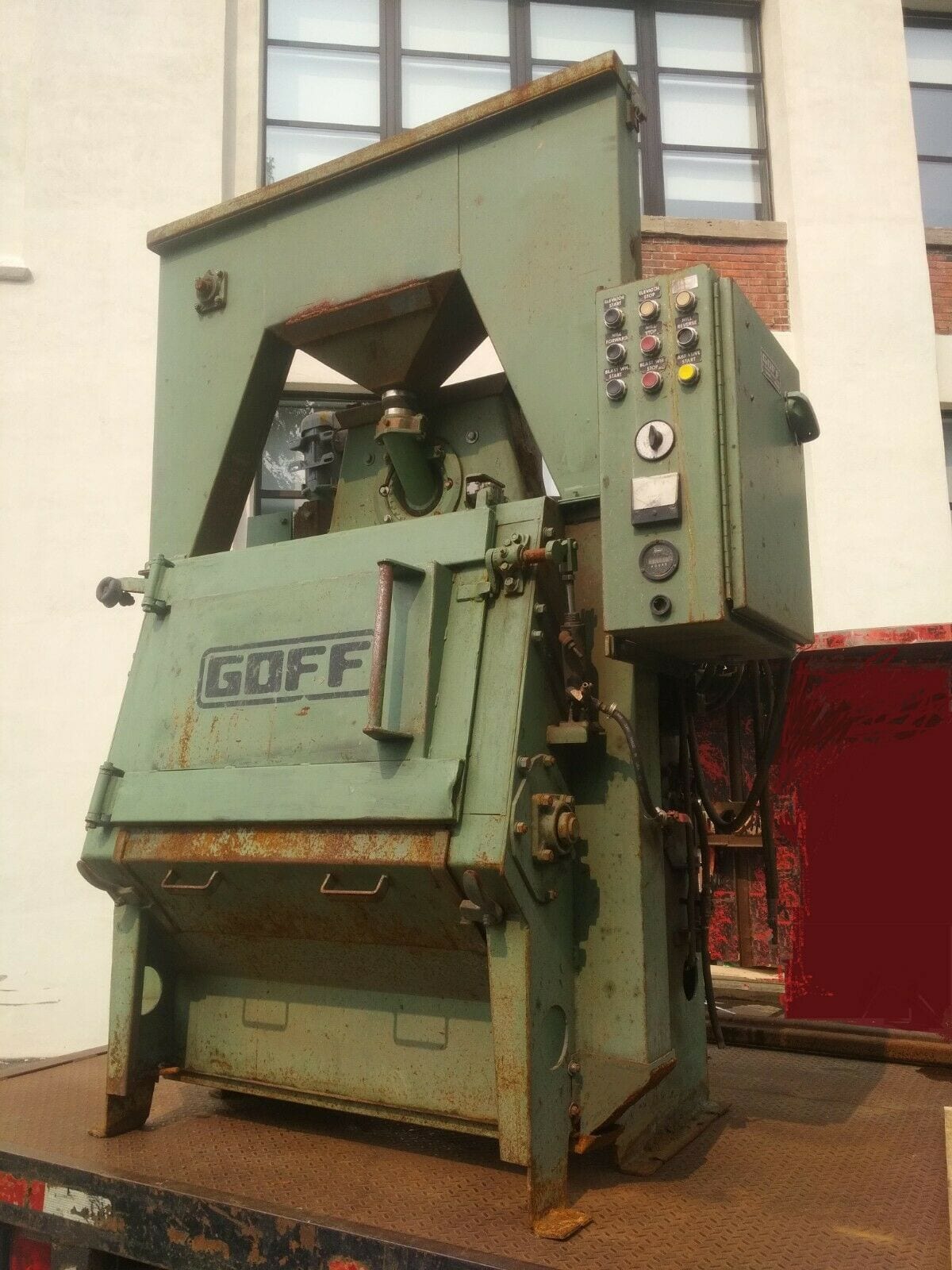 Goff Model 3BB Tumble Blaster, in good condition