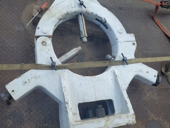 Steady rest 18 inch hole 22 inches high to center