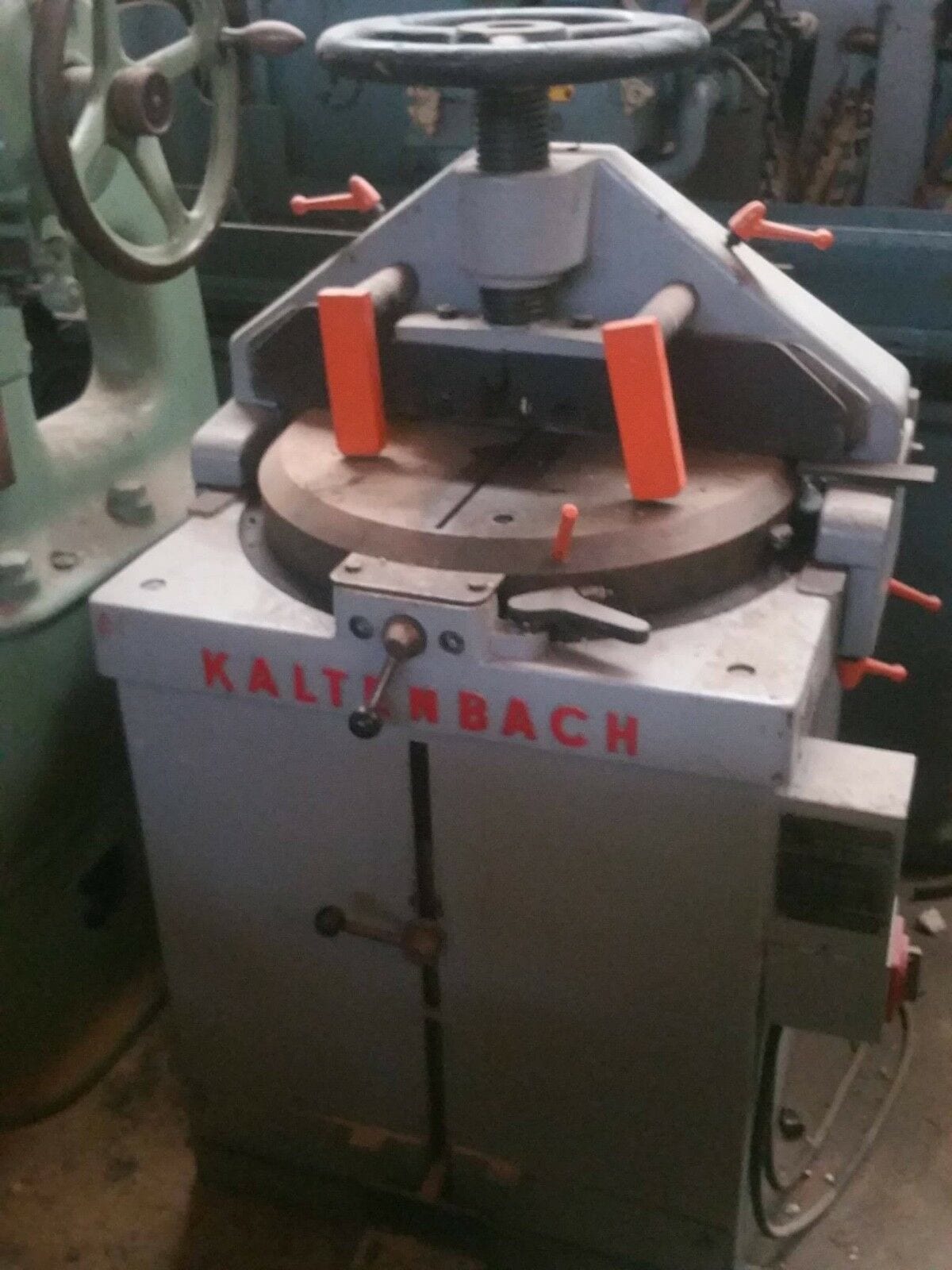 Kaltenbach KKS 350 cold-cut metal cut-off saw, w/ blade