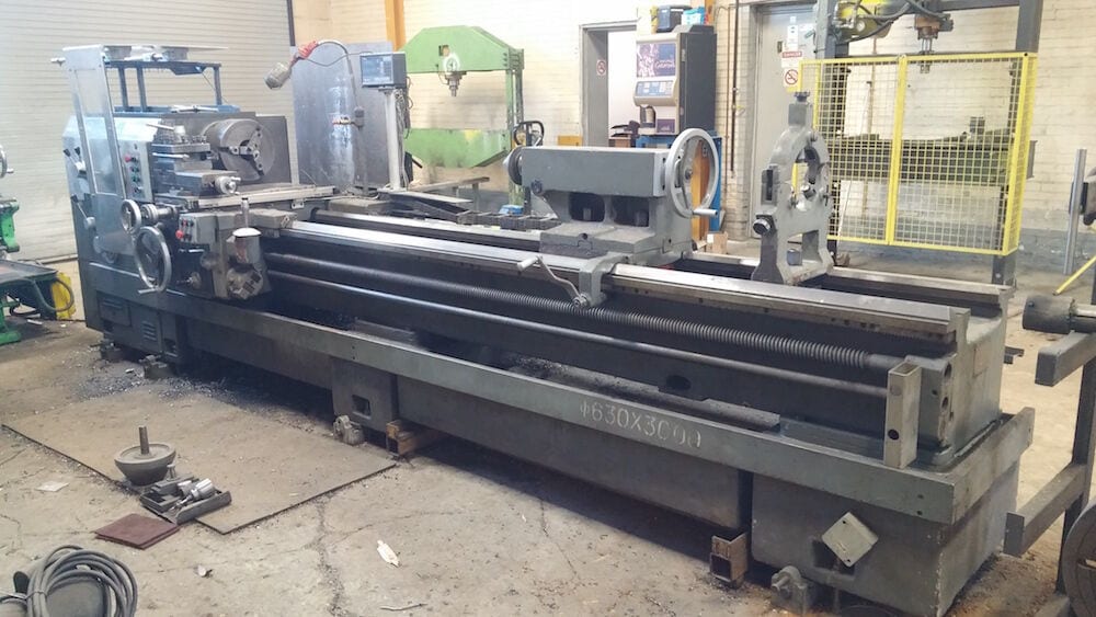 26" x 120" Engine Lathe, Digital ROs, 4″ bore