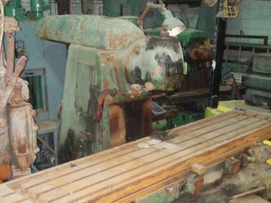 TOS Horizontal Milling, swivel vertical head, # 40 taper