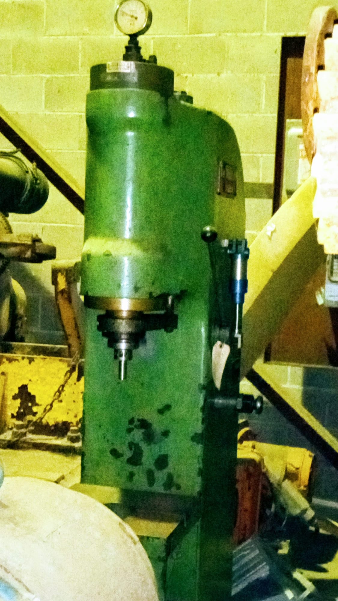 Sandretto Press, hydraulic, C-frame, 6.7 tons, Broaching etc. (European)