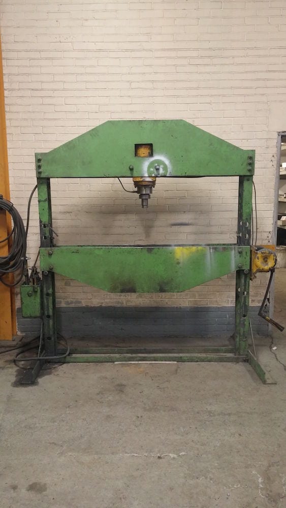 30 Ton Hydraulic Shop Press, Heavy Duty, Extra Wide