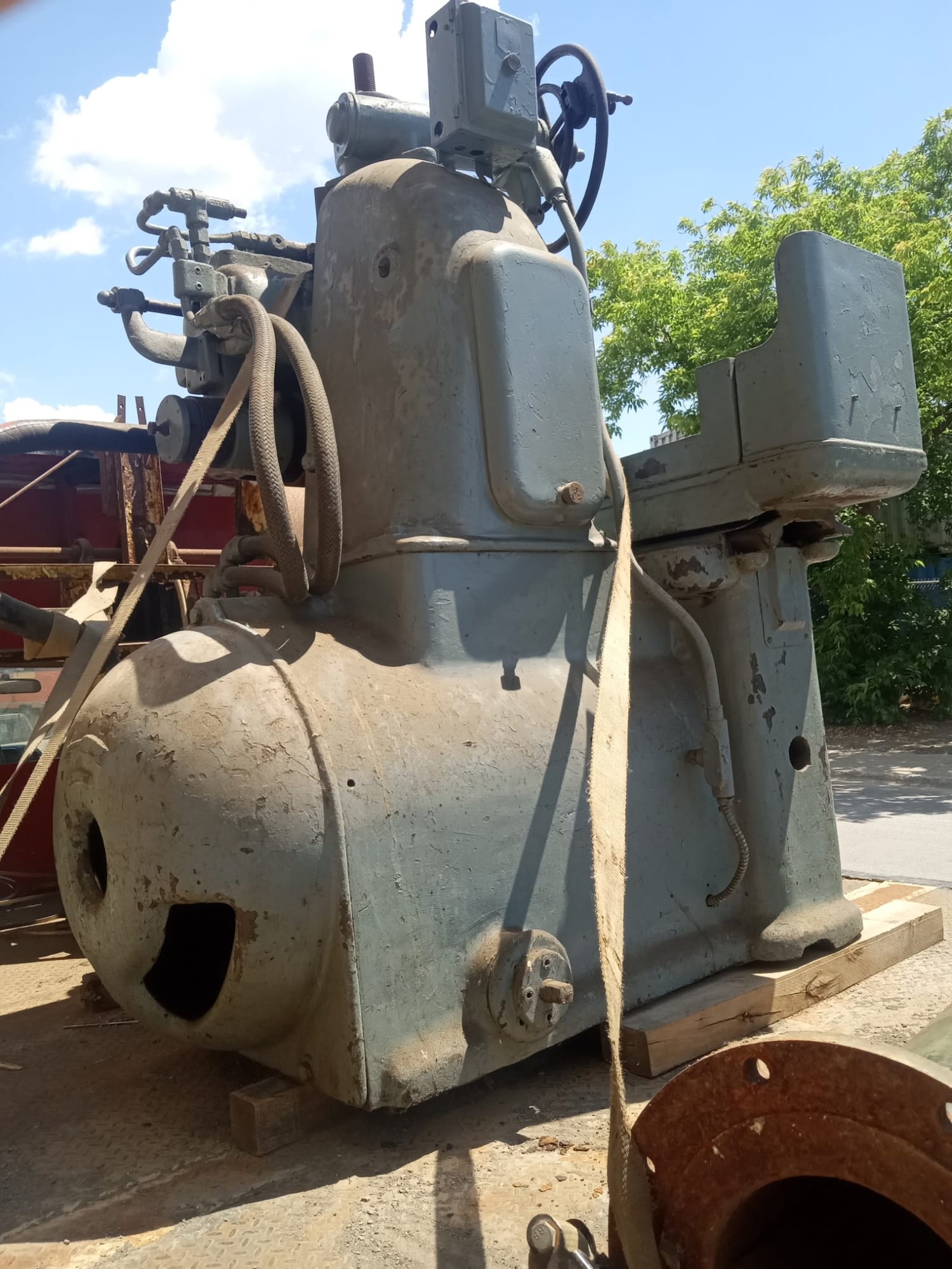 Norton Surface Grinder - 12" x 24"