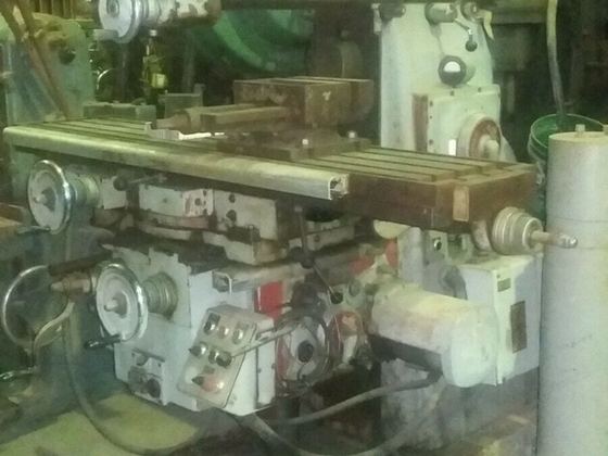 Milling machine, Hor. & Vertical, "Varnamo FU-3 with motorized overarm! ex Gov't
