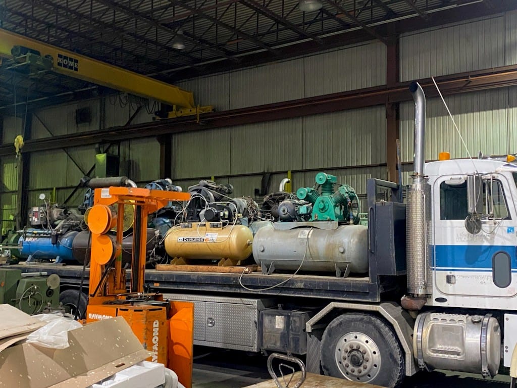 Air Compressors - Truckloads of Good AIr compressors to SELL
