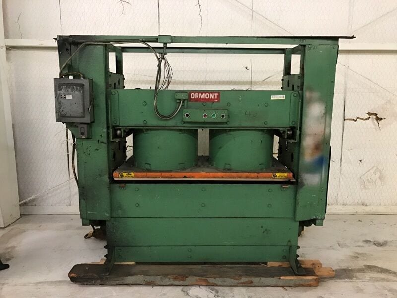 40 Ton Die Cutter 40"x60" L-R Ormont Dual Safety like govt safety vid