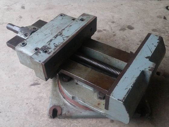 16 in.wide Vise, Heavy-duty, Shaper or Milling, 360°rotate. Great Condition!