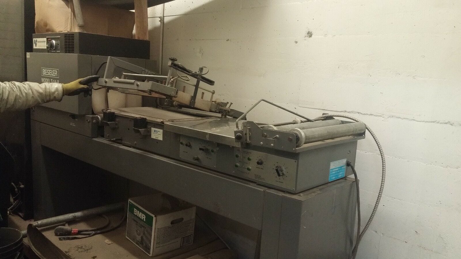 Beseler T-14-8 Heat Shrink Tunnel & L Bar Sealer in very good condition!