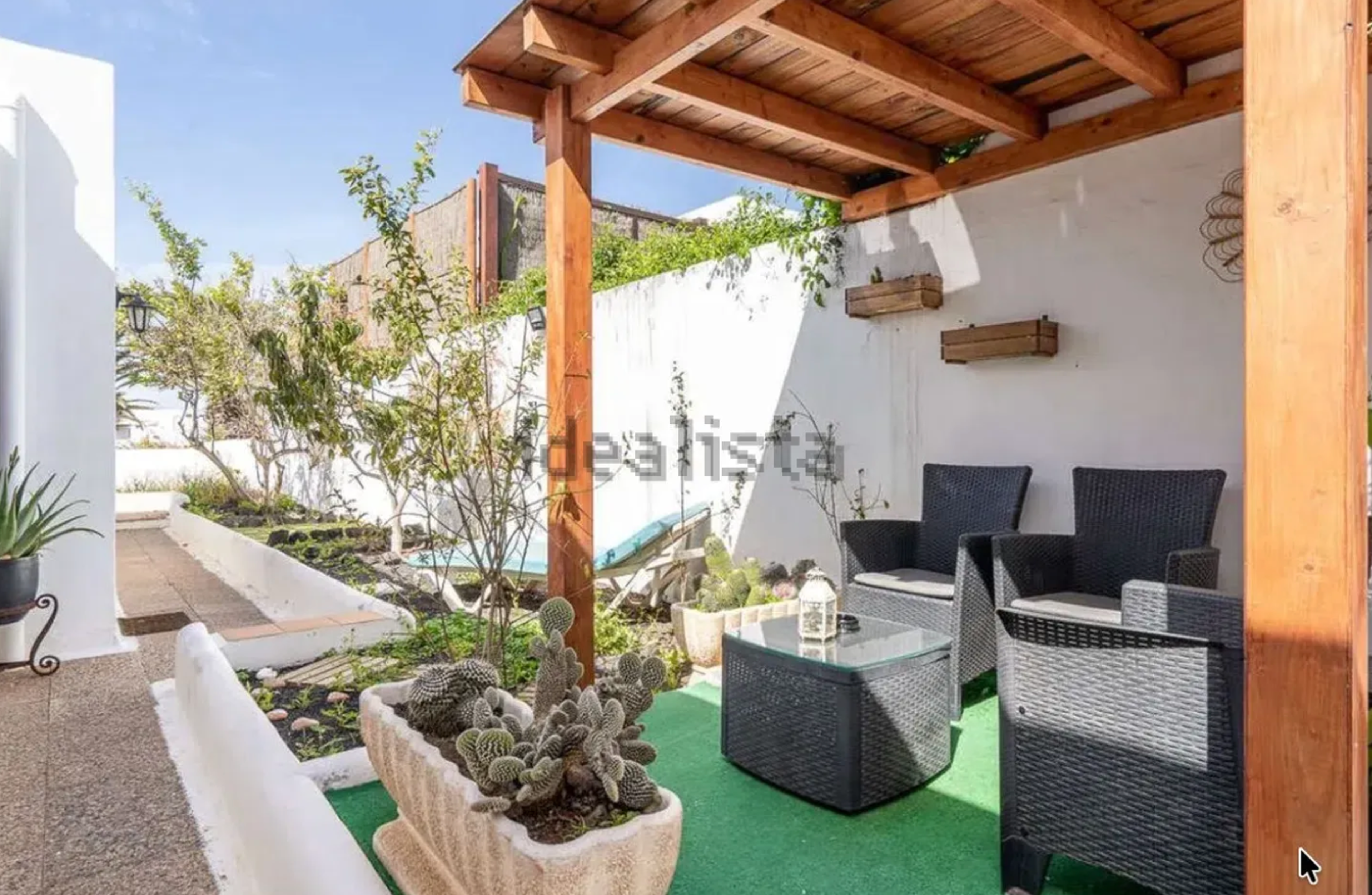 Detached Villa in El Cable-La Concha