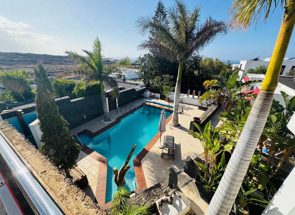 Luxury villa in Las Breñas — Las Breñas (1)