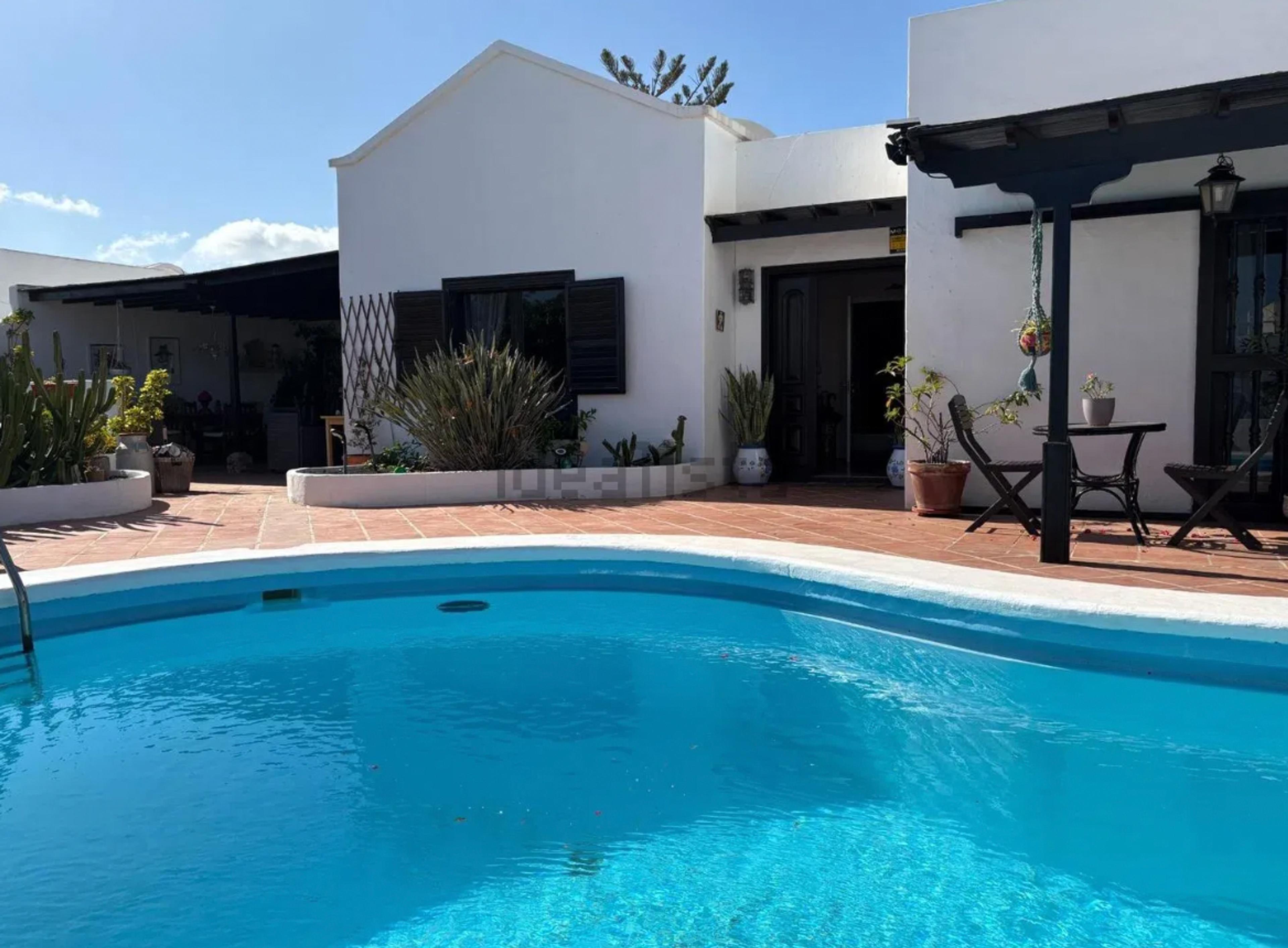 Detached villa by the sea, El Cable — El Cable (24)