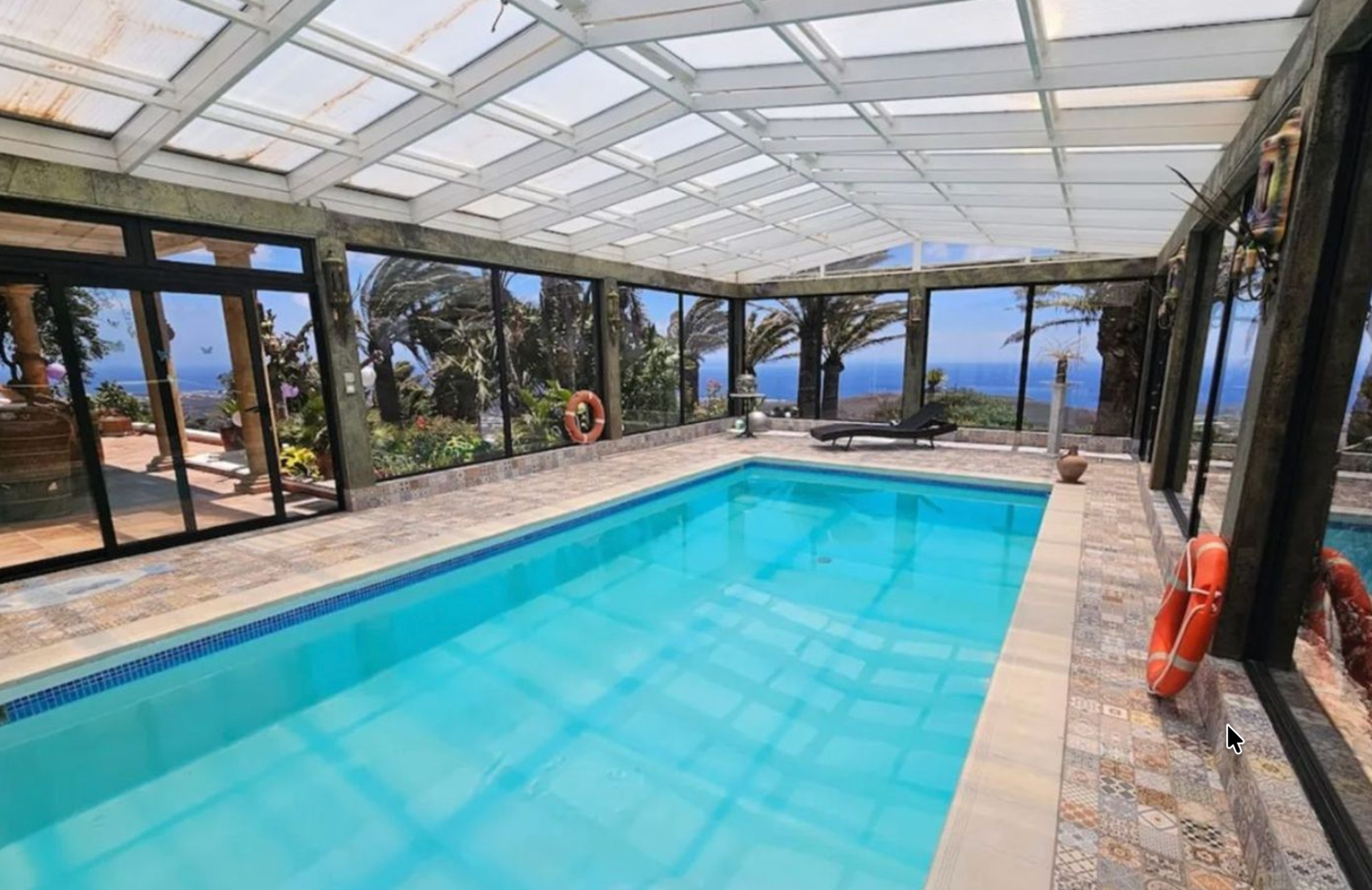 Private sanctuary in La Asomada