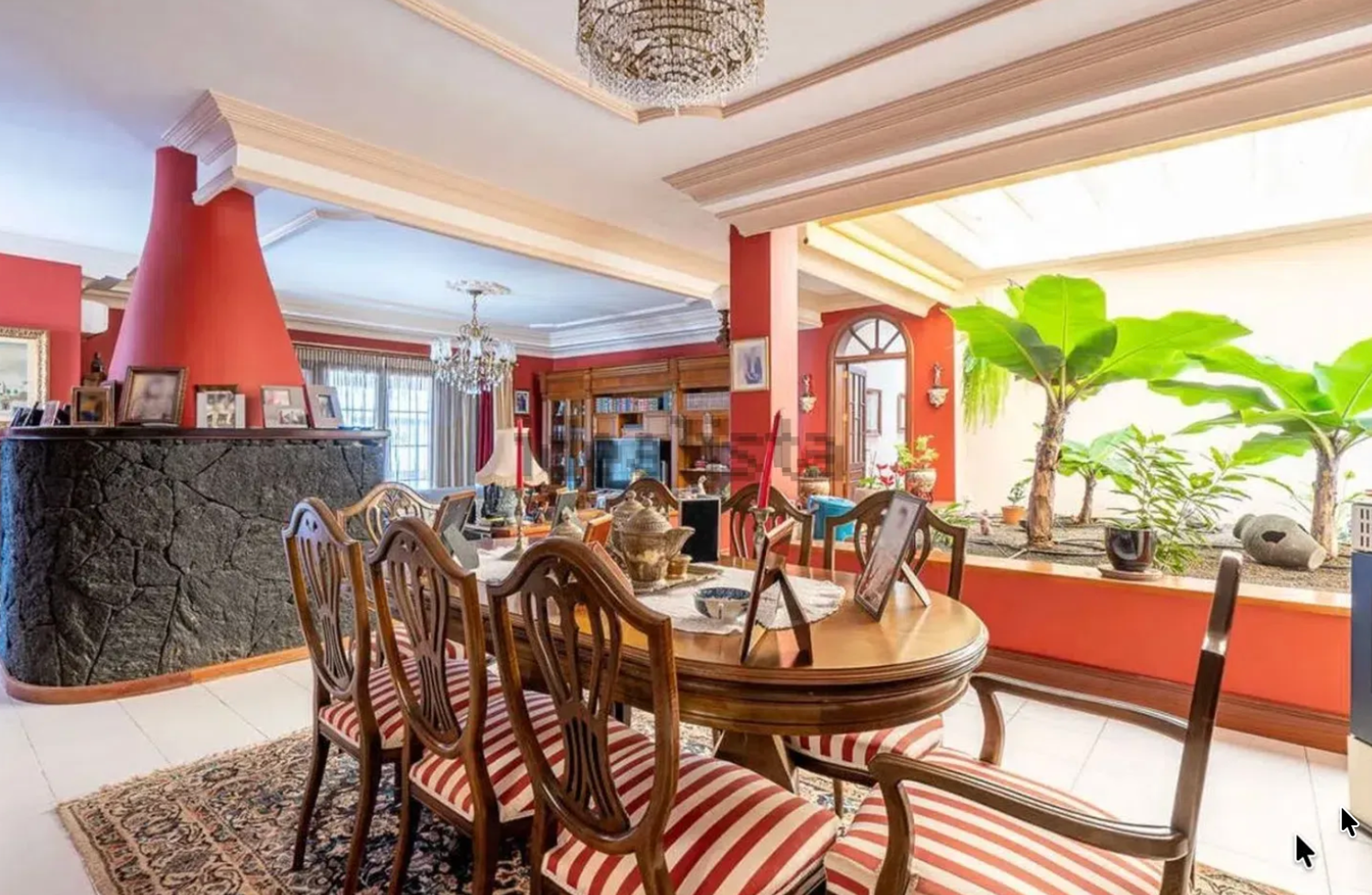 Detached Villa in El Cable-La Concha