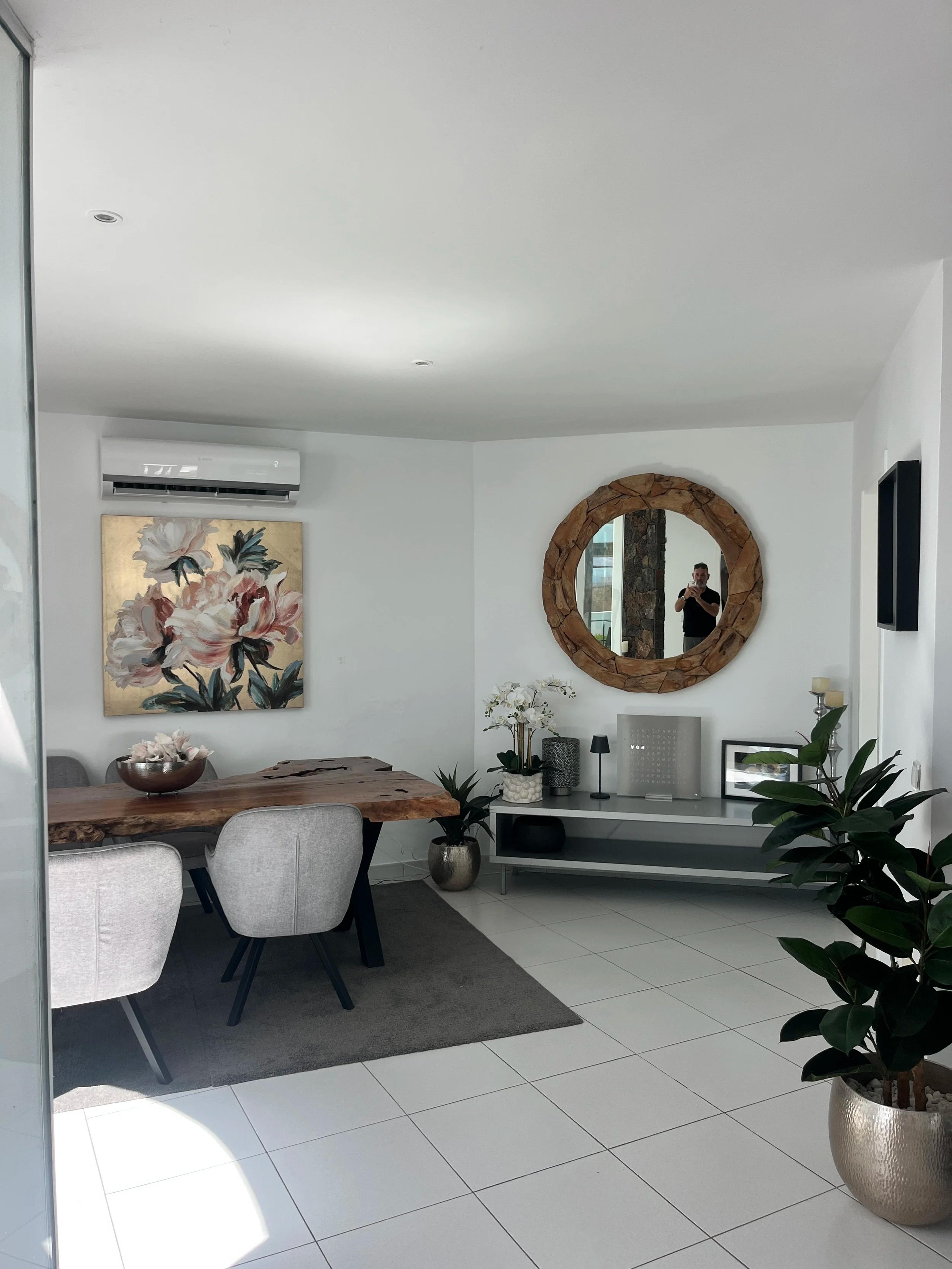Architectural villa with Atlantic views, Tías — Tías (11)
