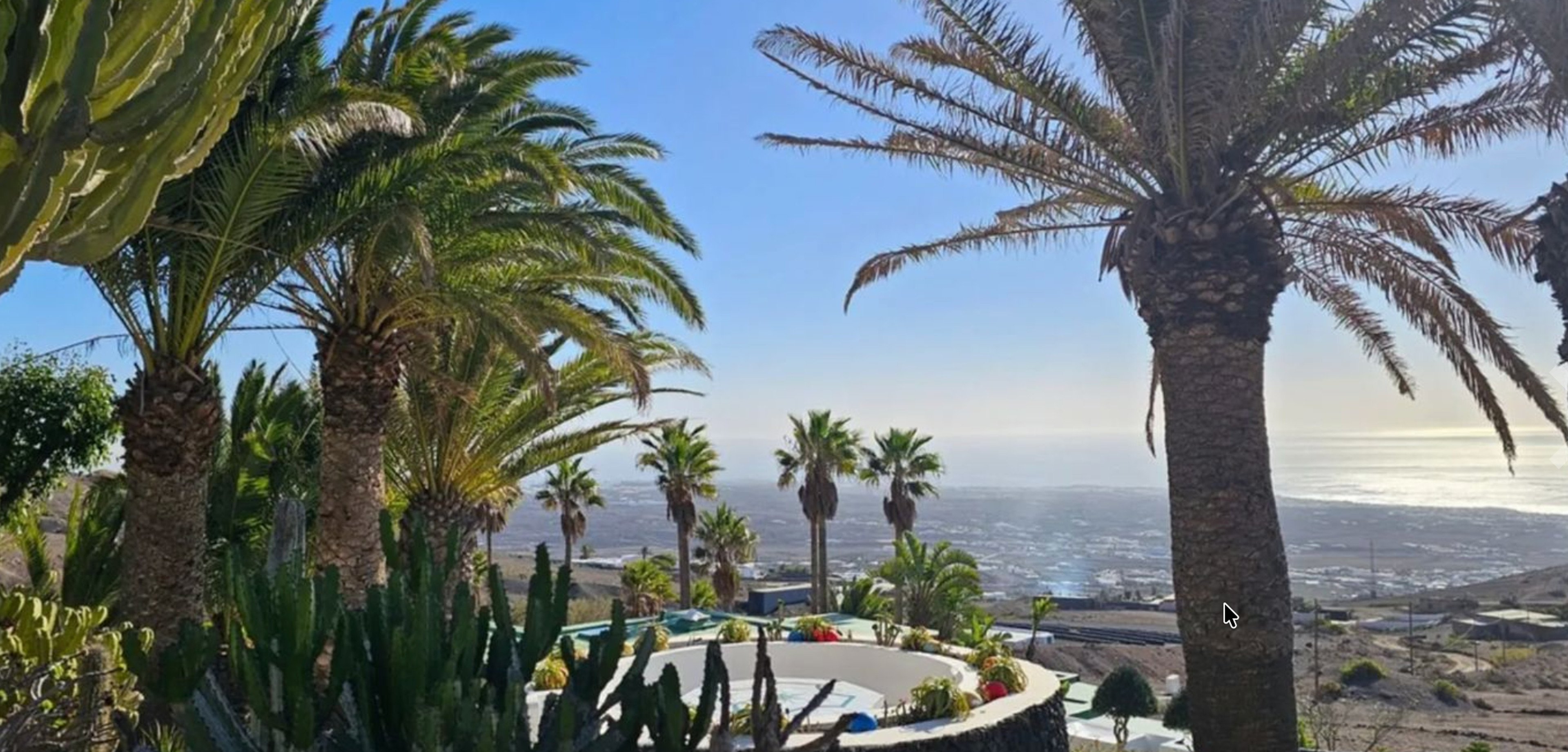 Private sanctuary in La Asomada