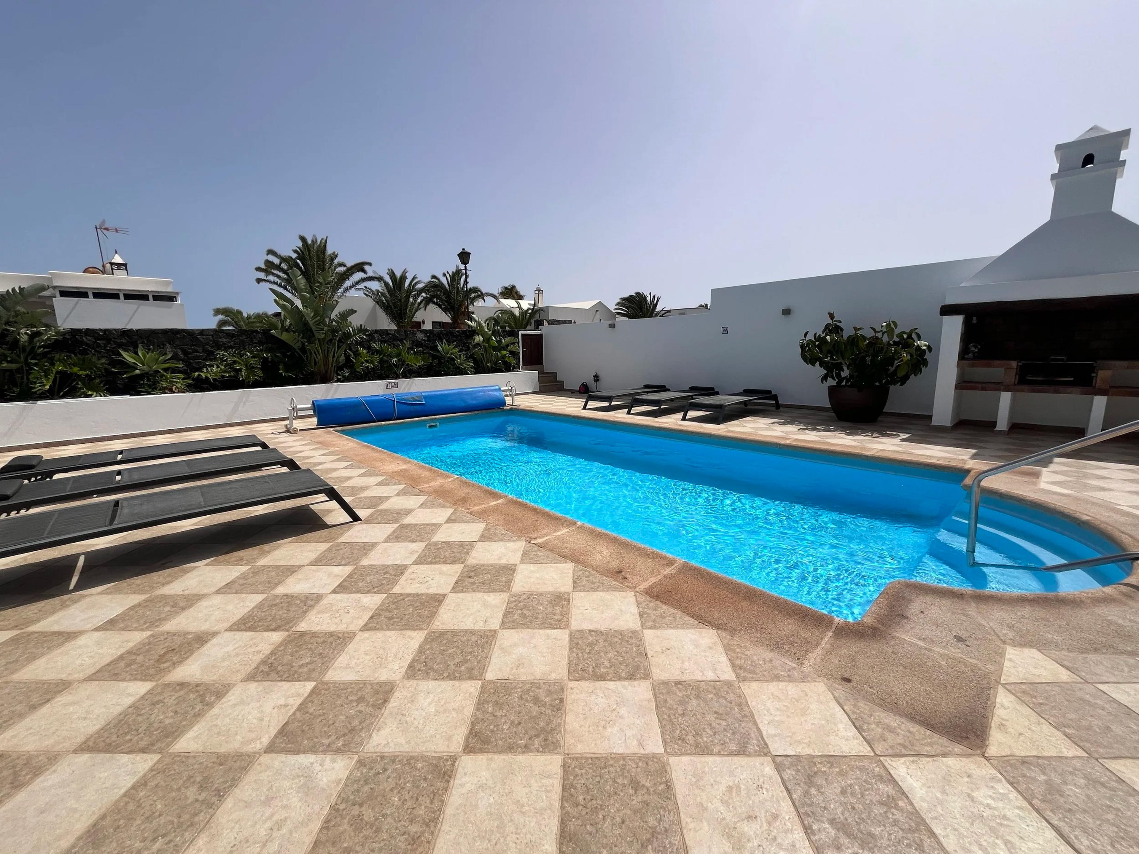 Puerto Calero villa exterior