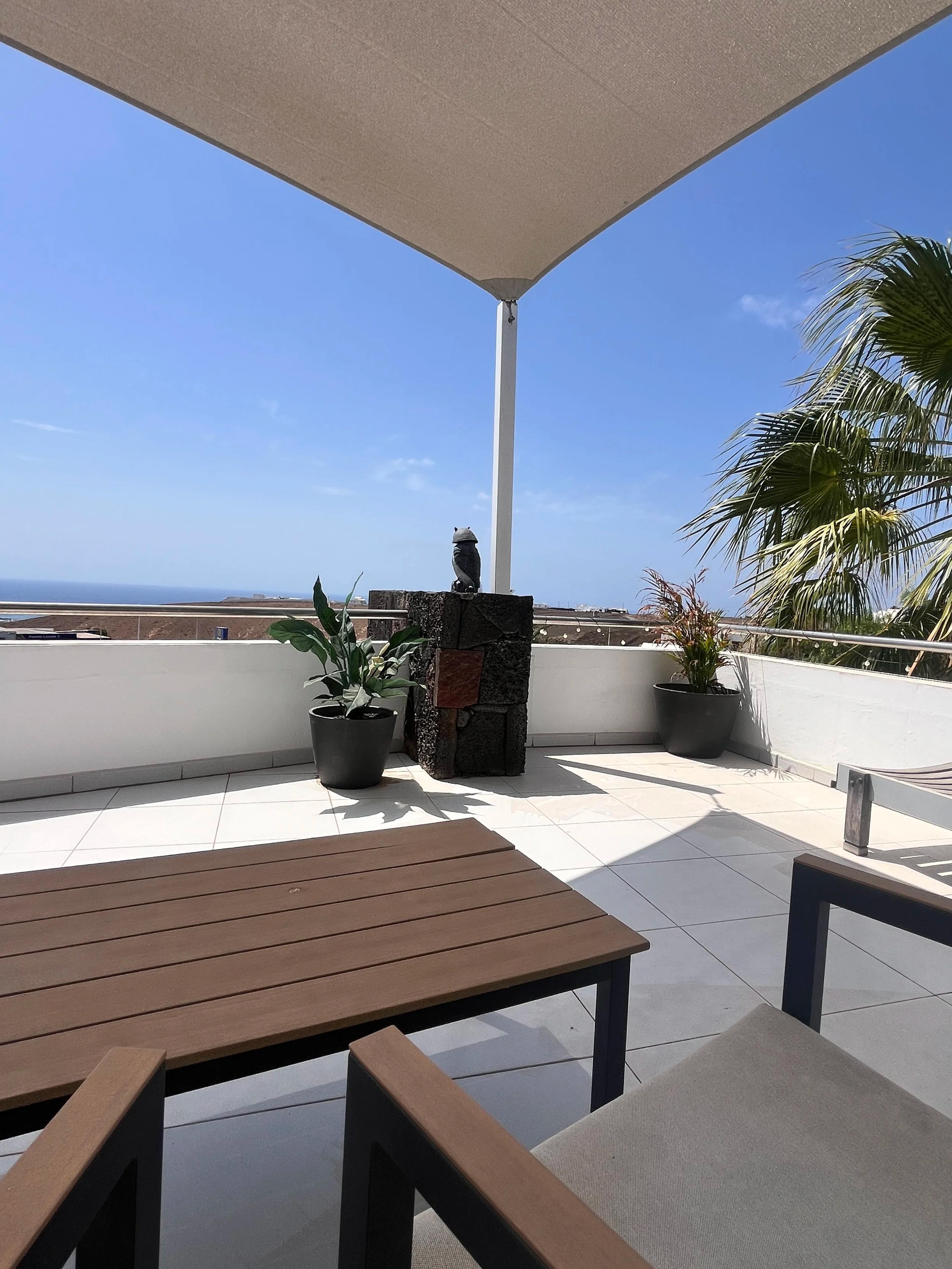 Architectural villa with Atlantic views, Tías — Tías (36)