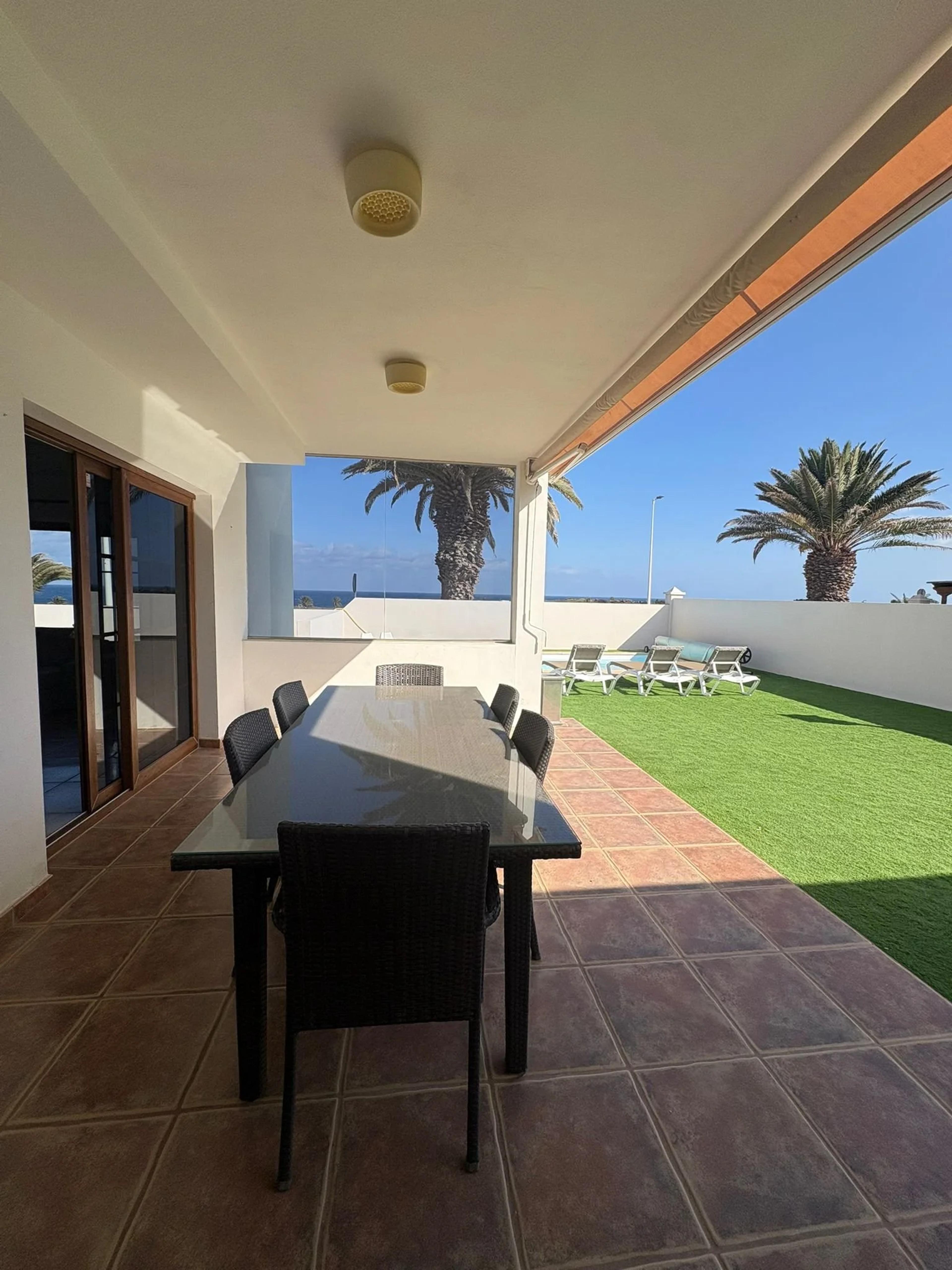 Villa with private pool, Costa Teguise — Costa Teguise (5)