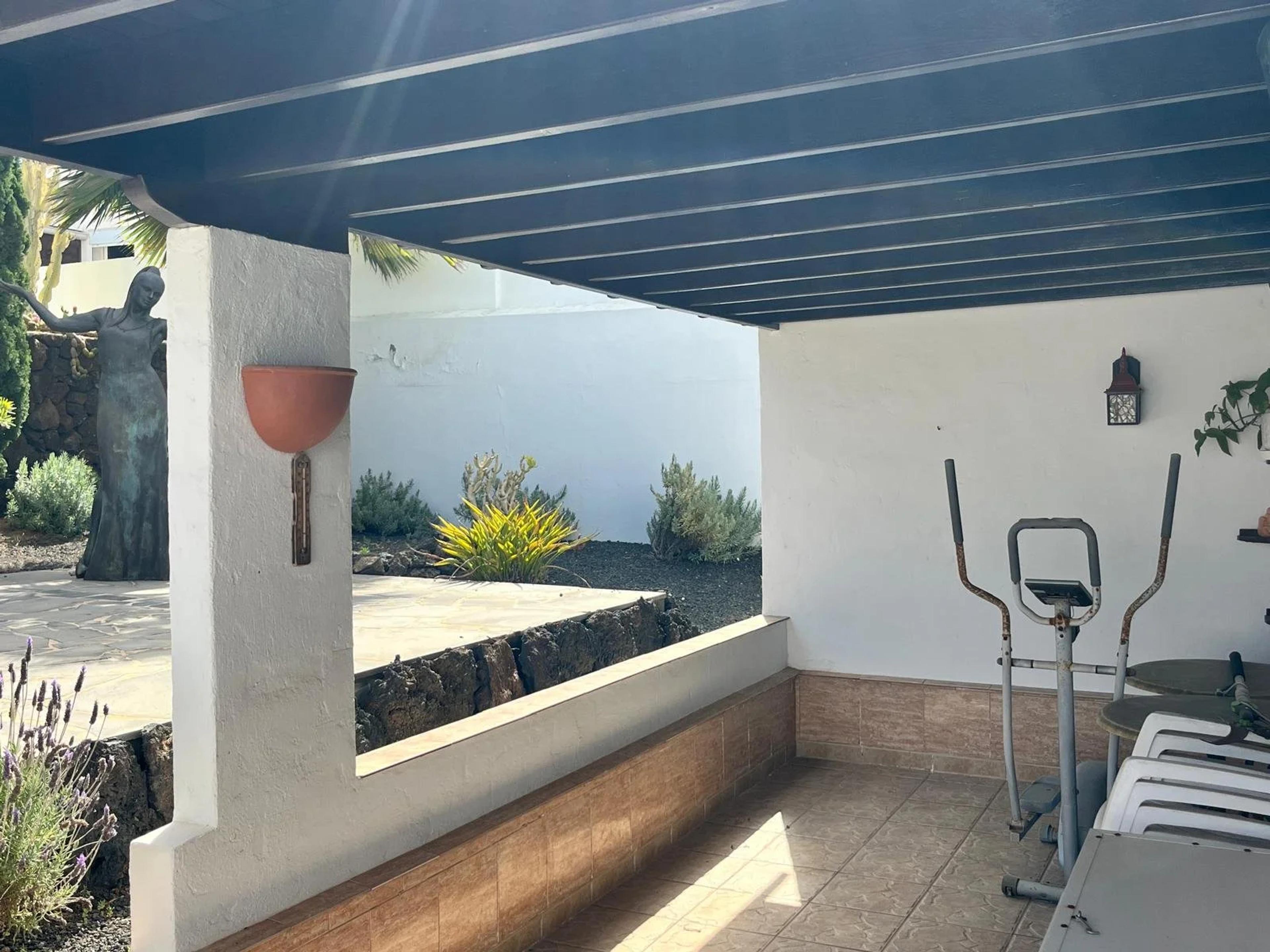 Country house with mature garden, Güime — Güime (20)