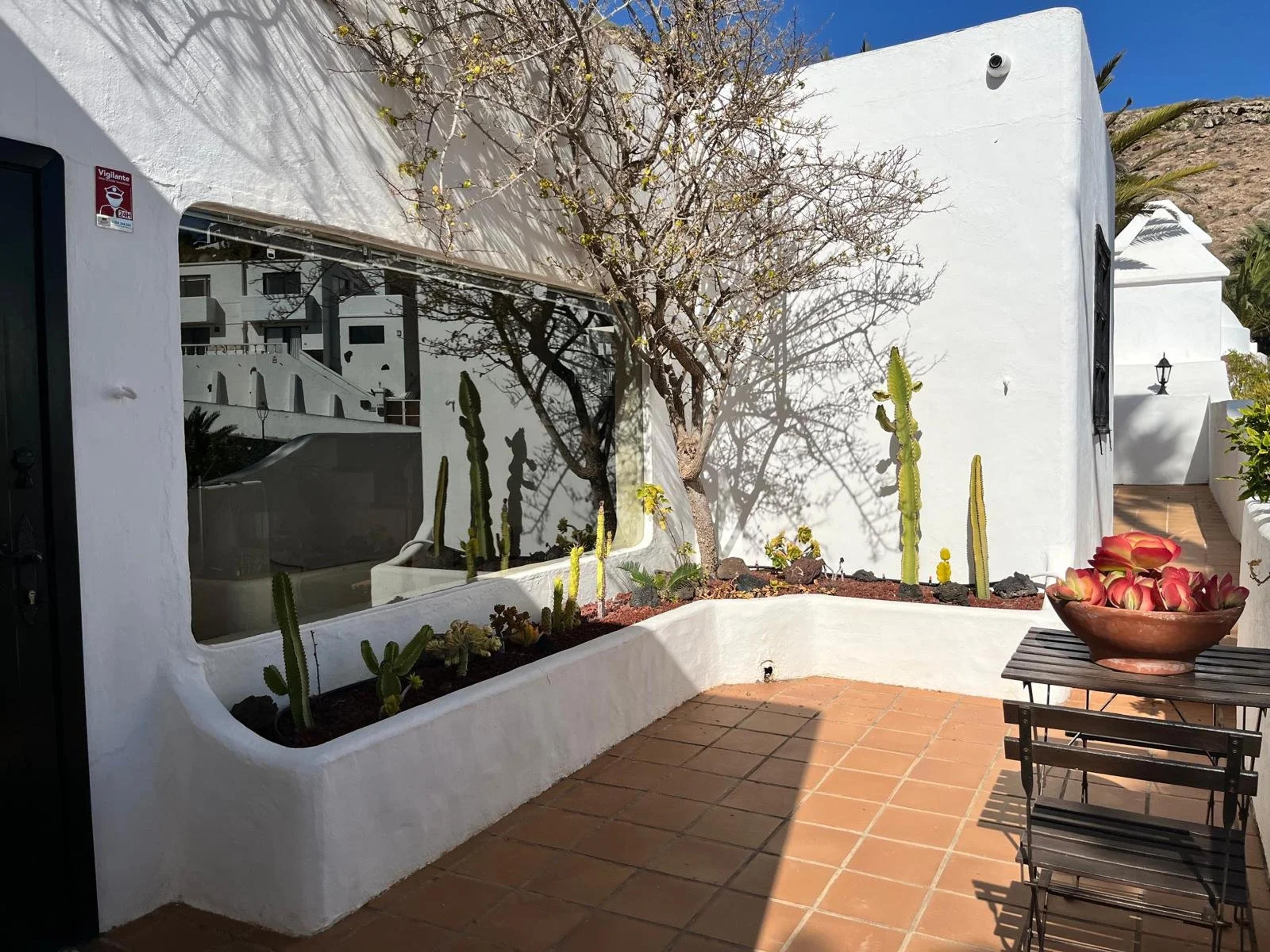 Historic house beside Lagomar, Nazaret — Nazaret (24)