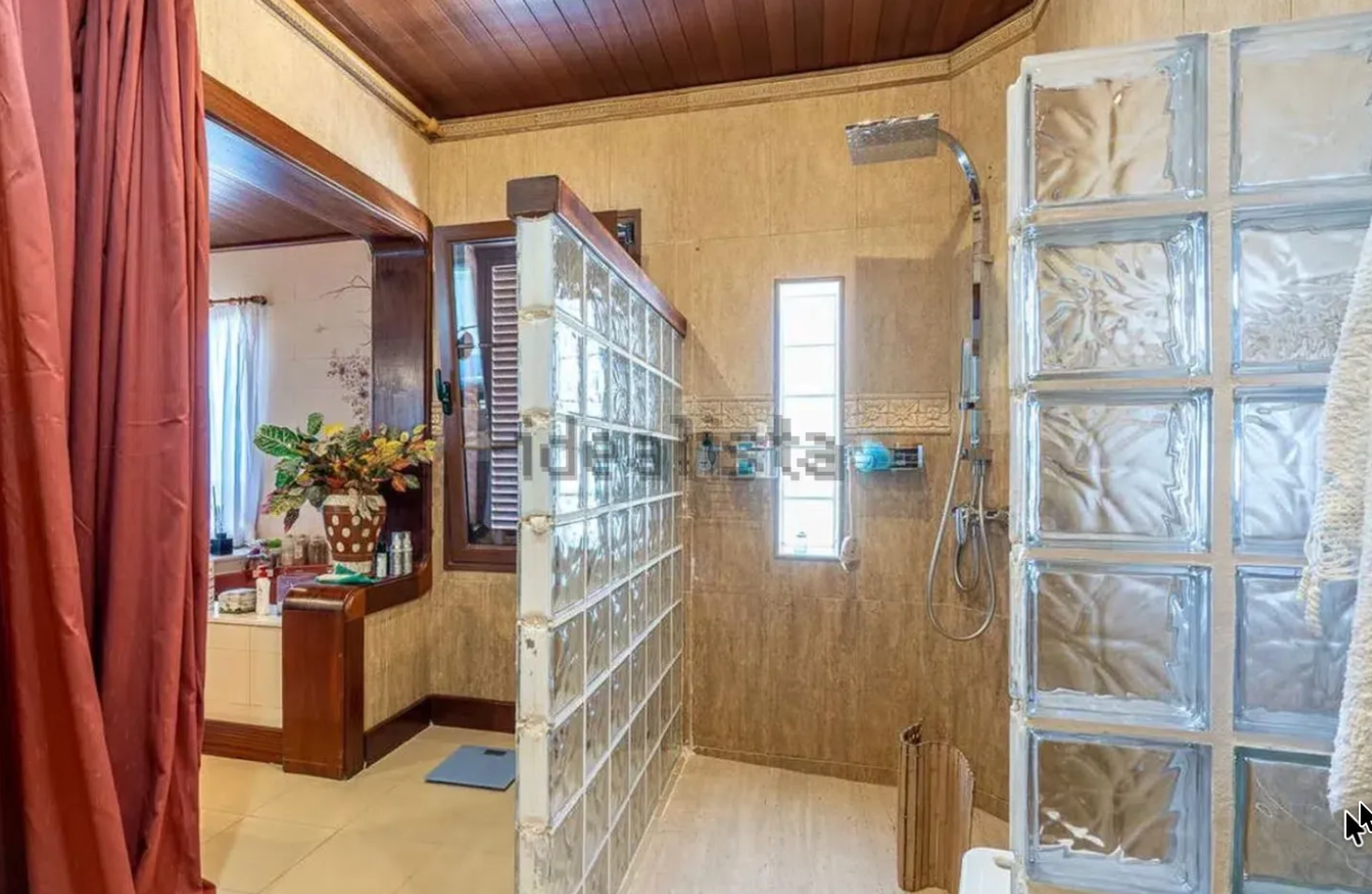 Detached Villa in El Cable-La Concha