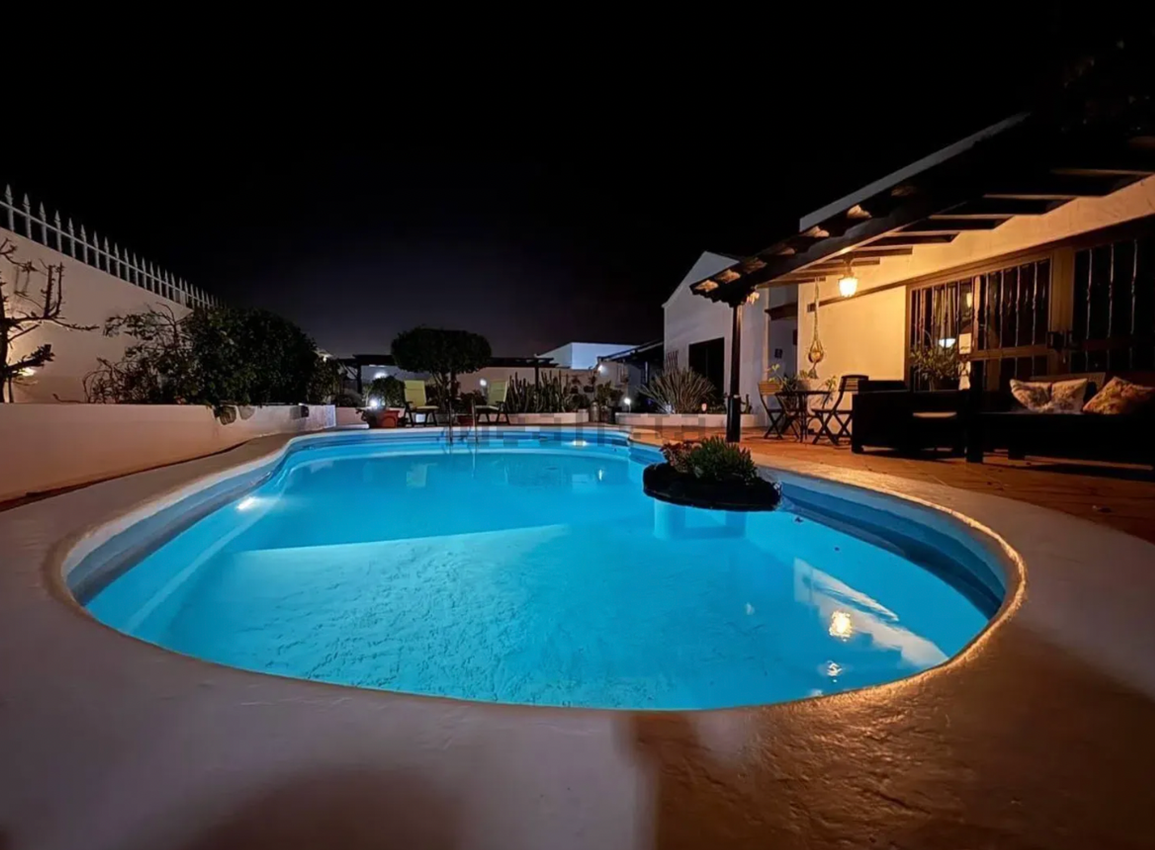 Detached villa by the sea, El Cable — El Cable (1)