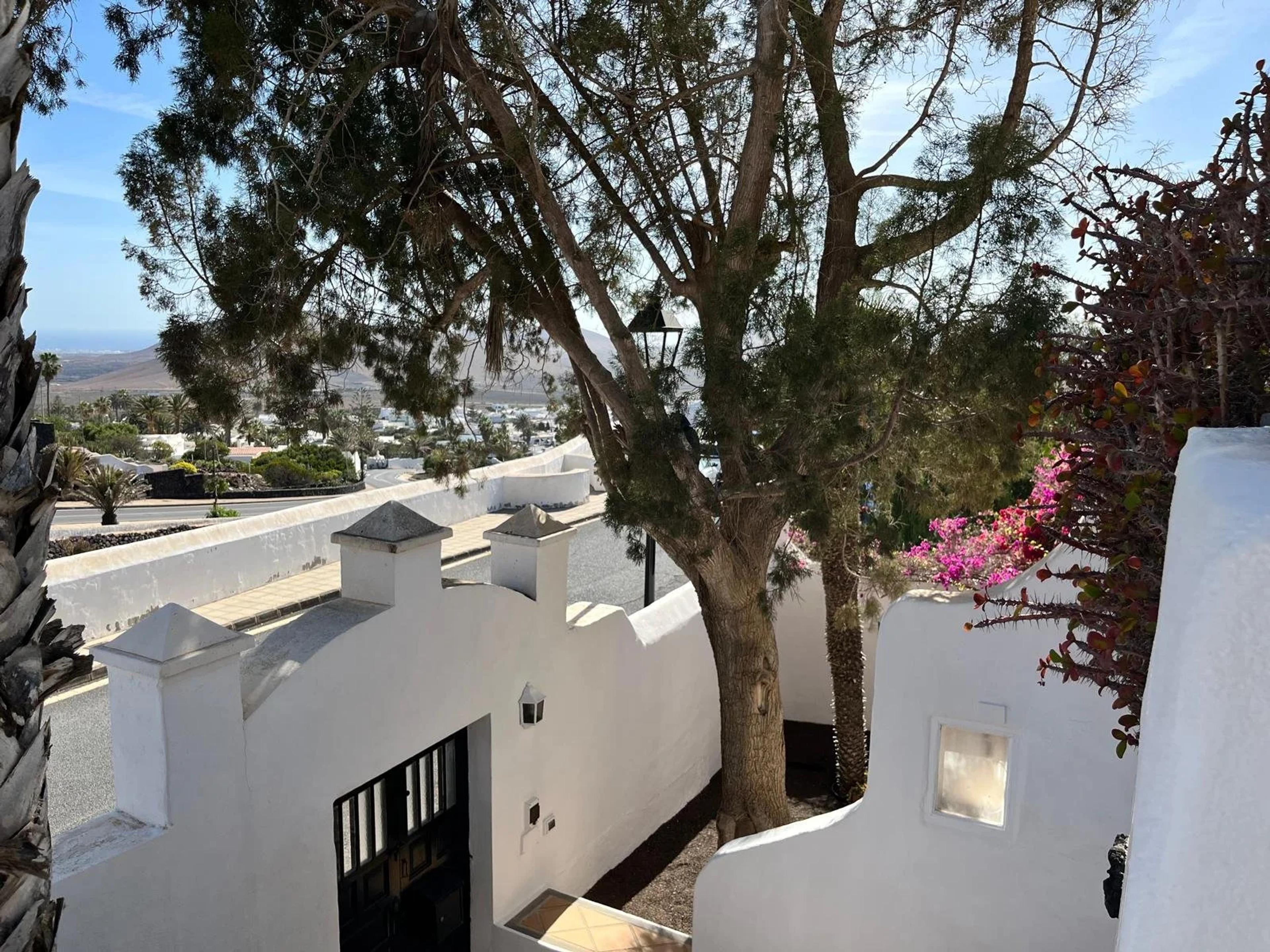 Historic house beside Lagomar, Nazaret — Nazaret (25)