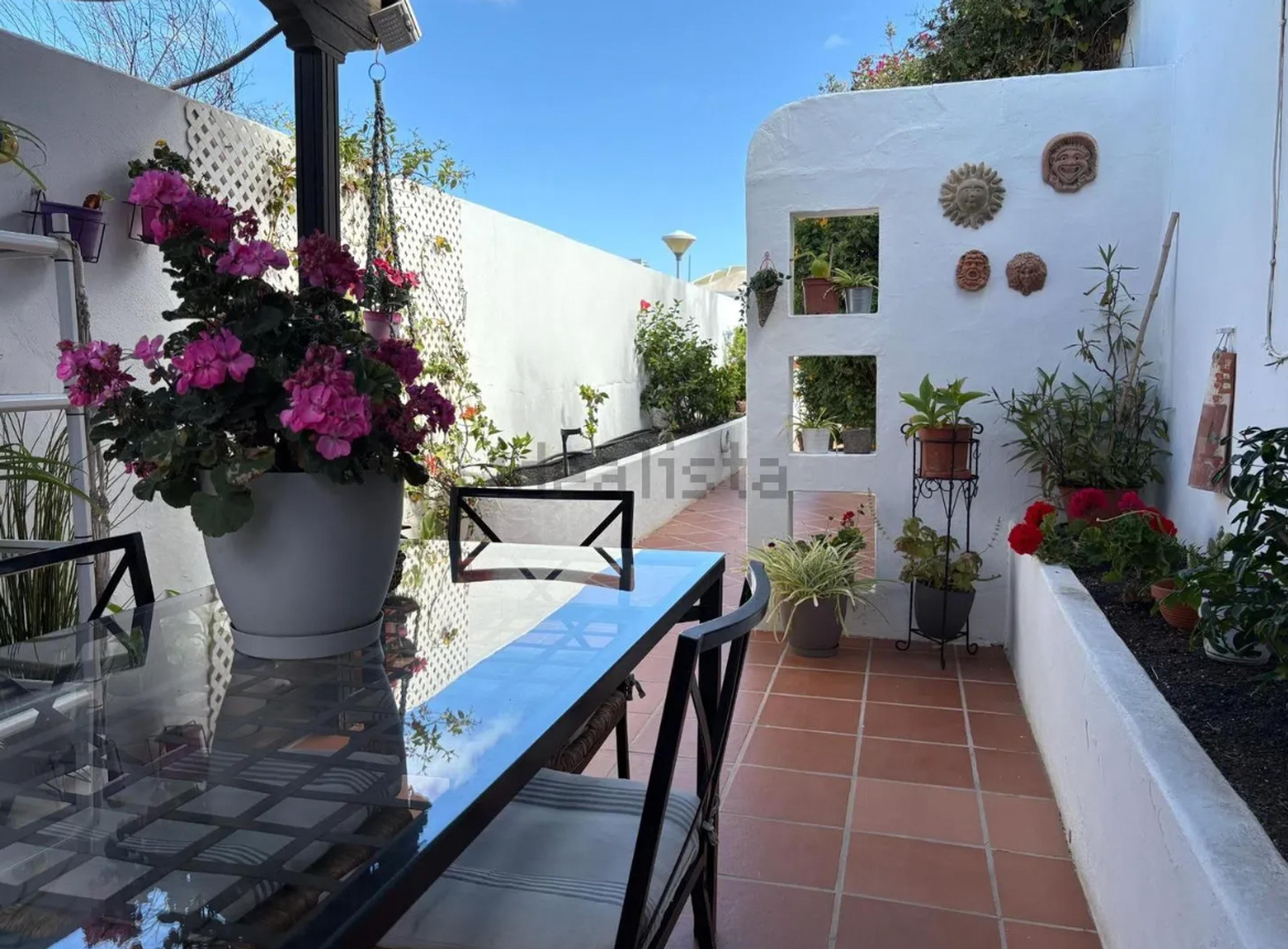 Detached villa by the sea, El Cable — El Cable (40)