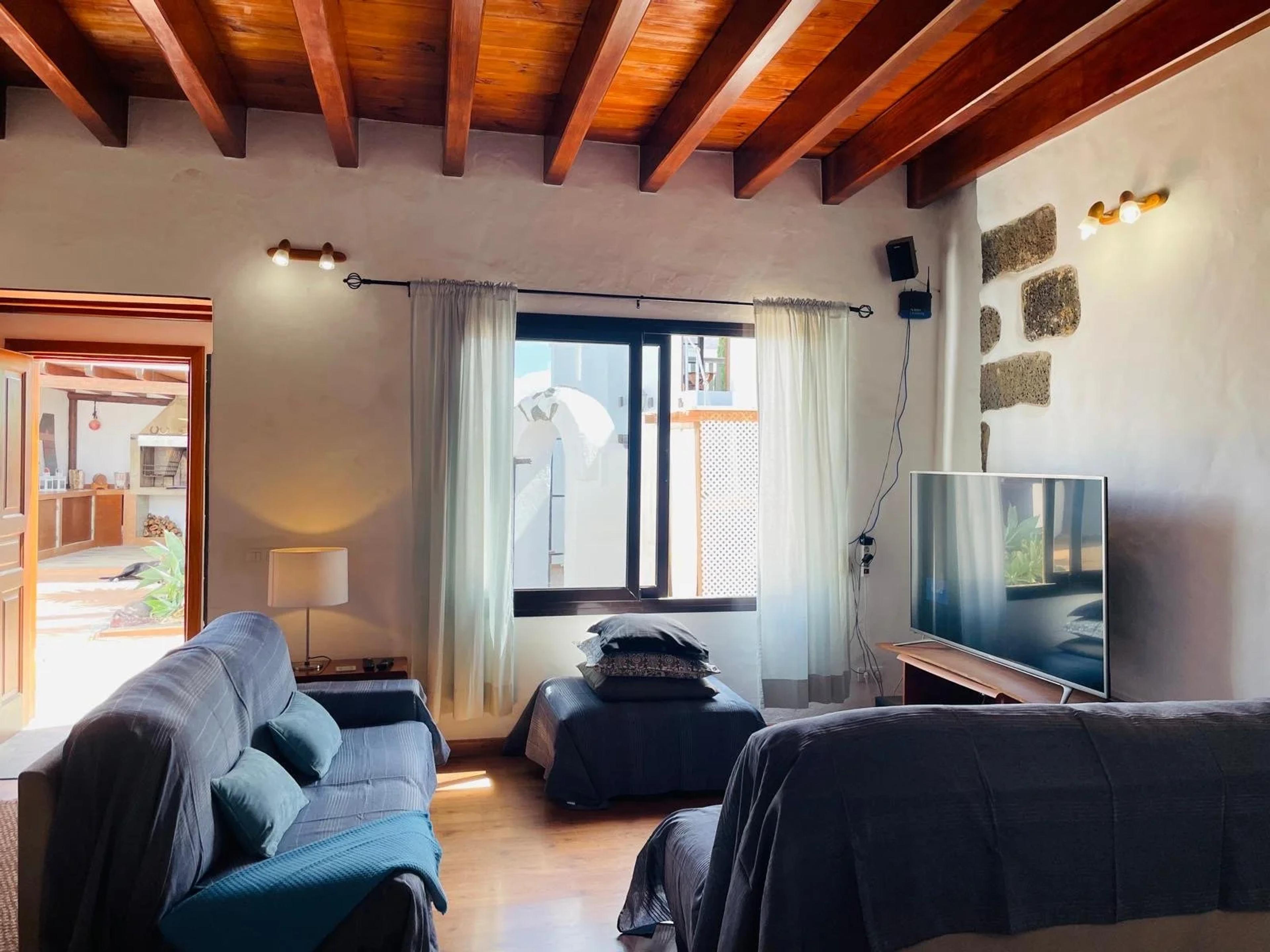 Country house with two apartments, La Vegueta — La Vegueta (46)