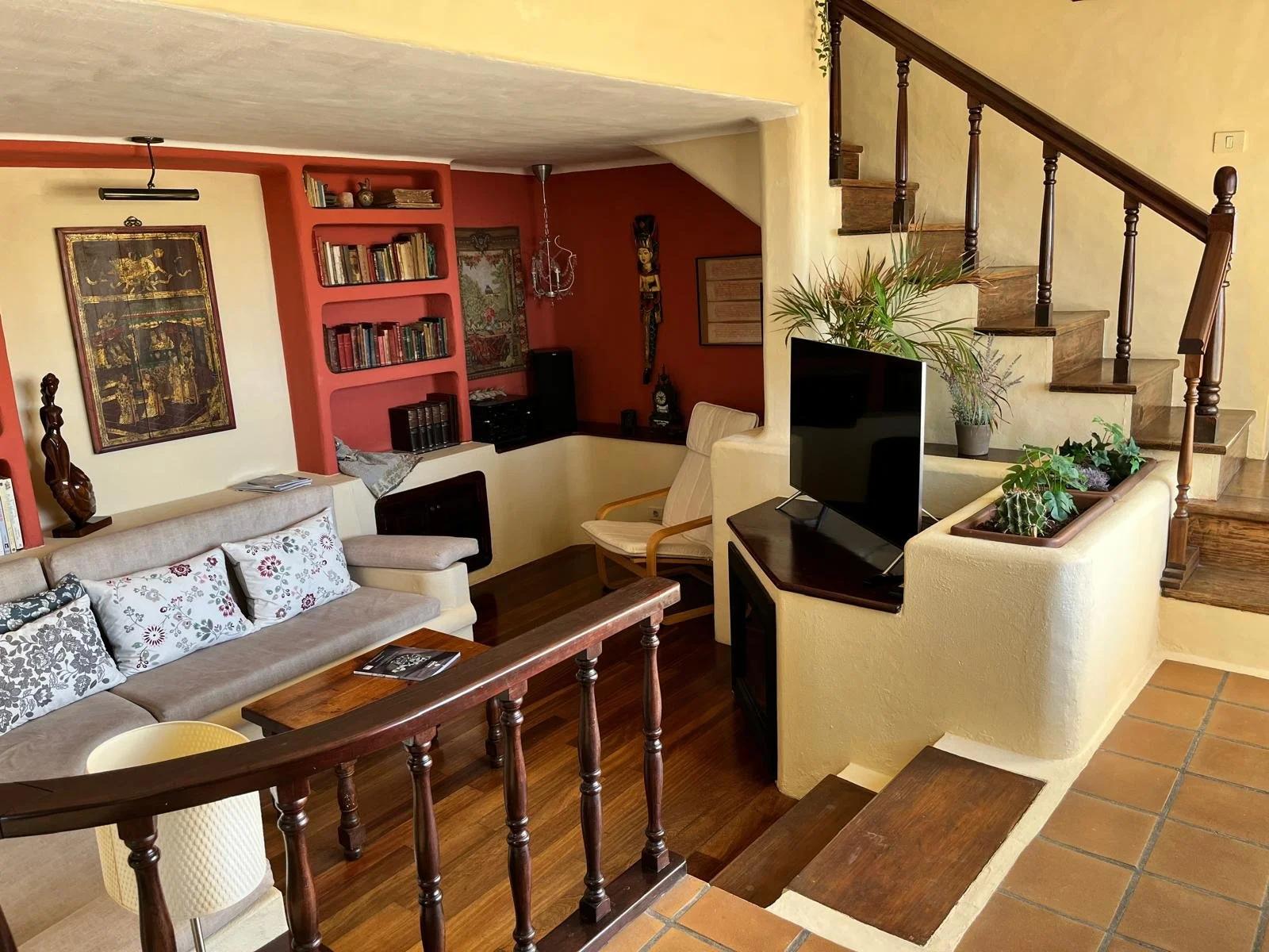Historic house beside Lagomar, Nazaret — Nazaret (1)