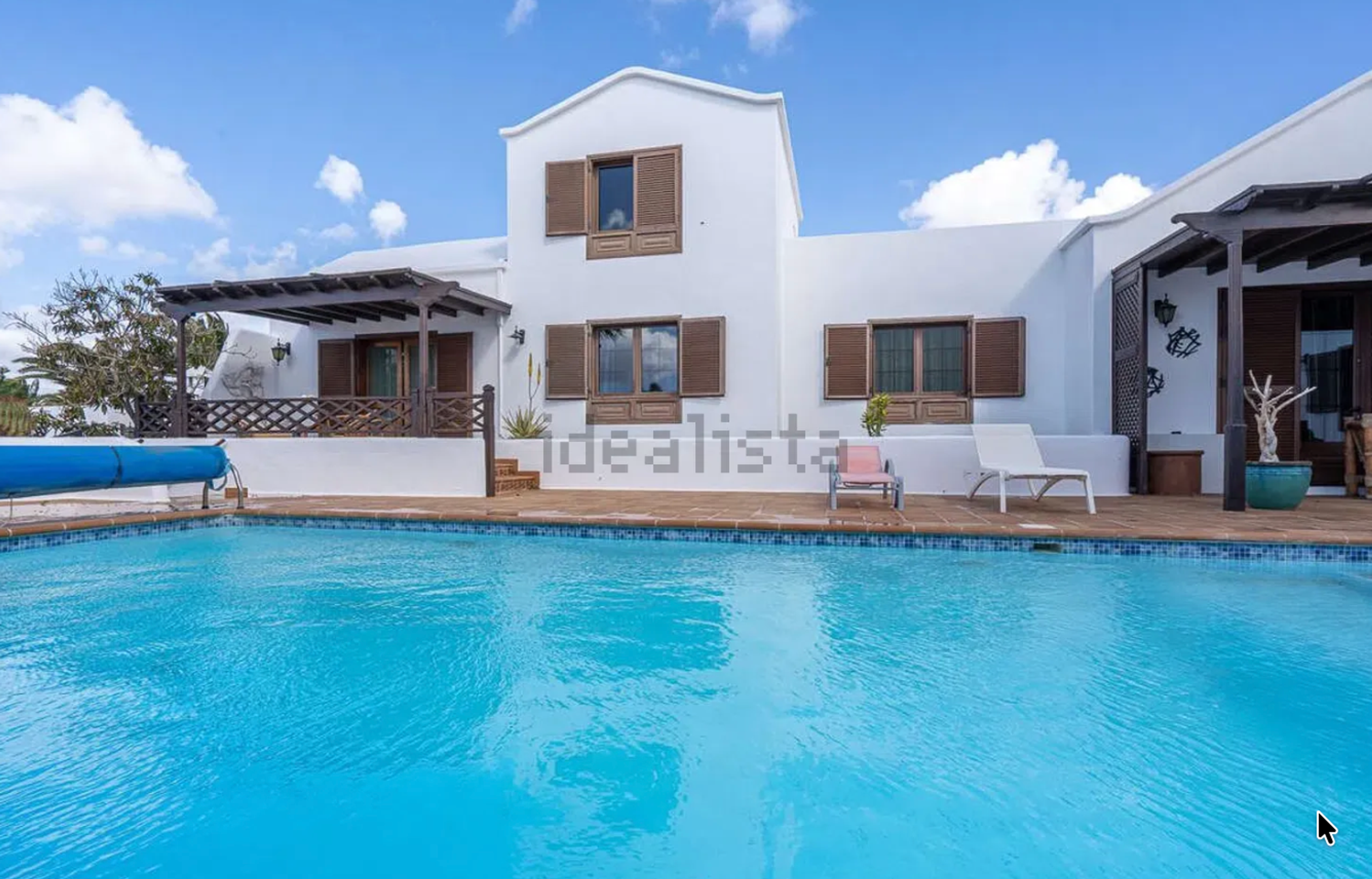 Detached Villa in El Cable-La Concha