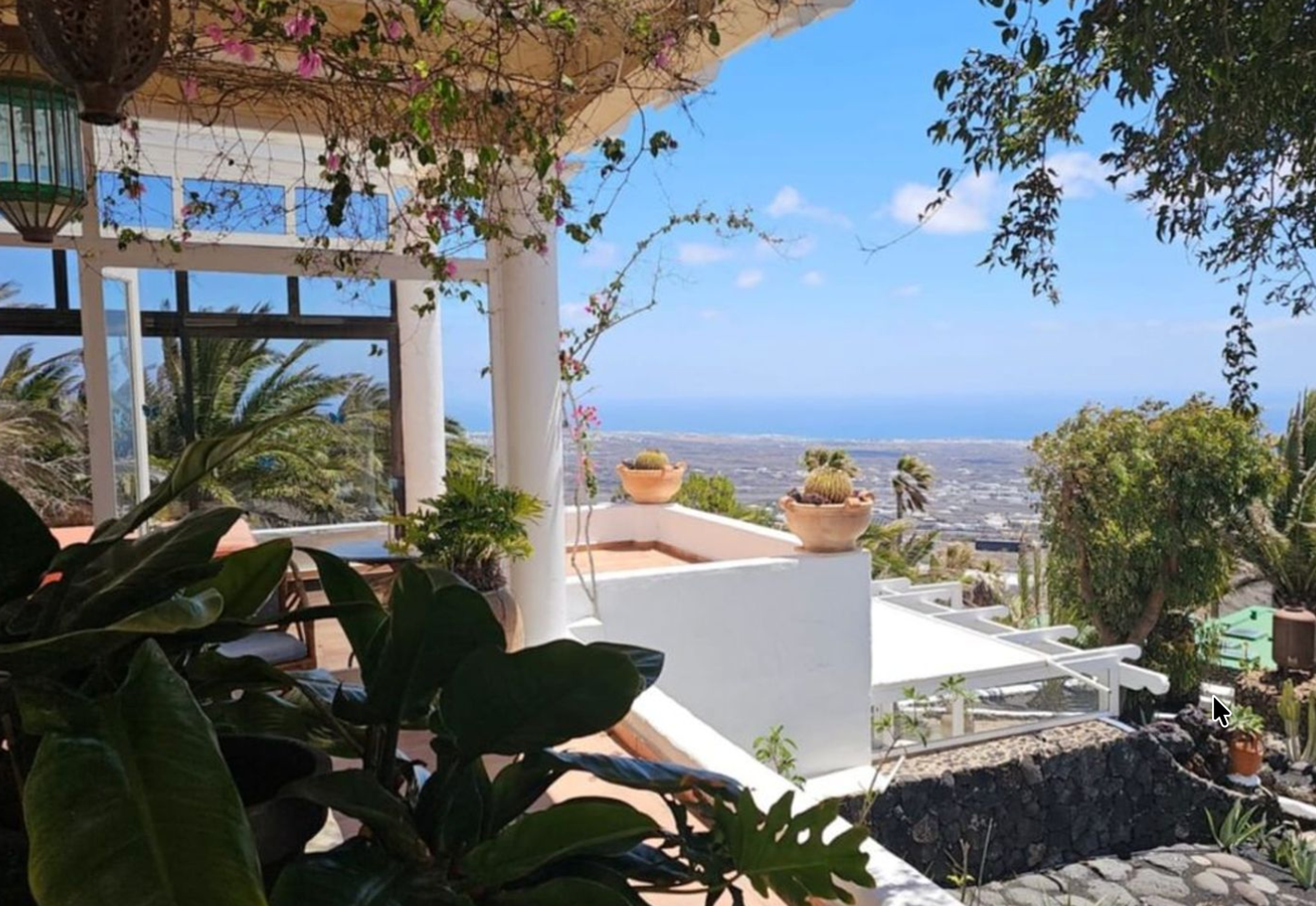Private sanctuary in La Asomada