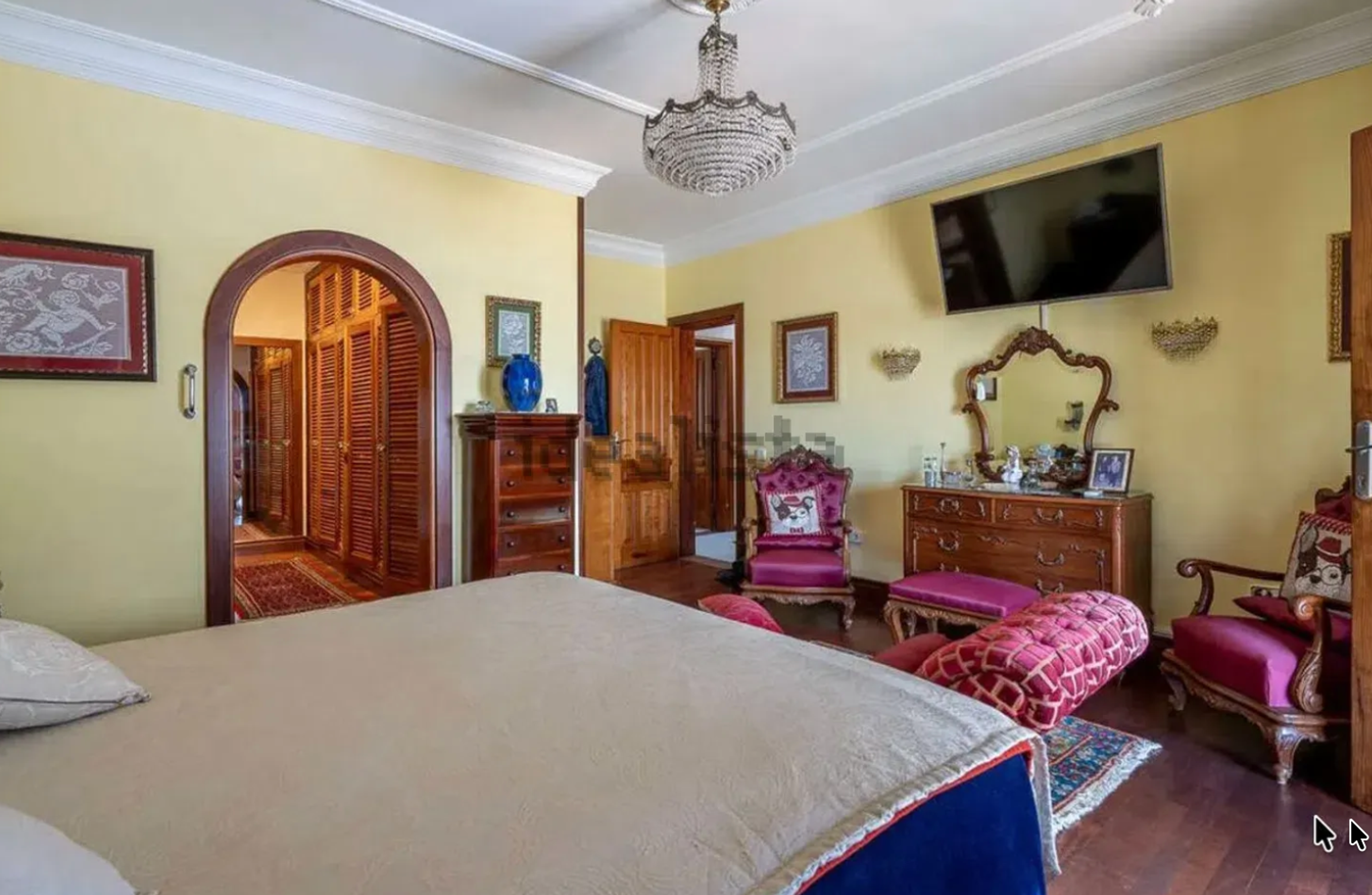 Detached Villa in El Cable-La Concha