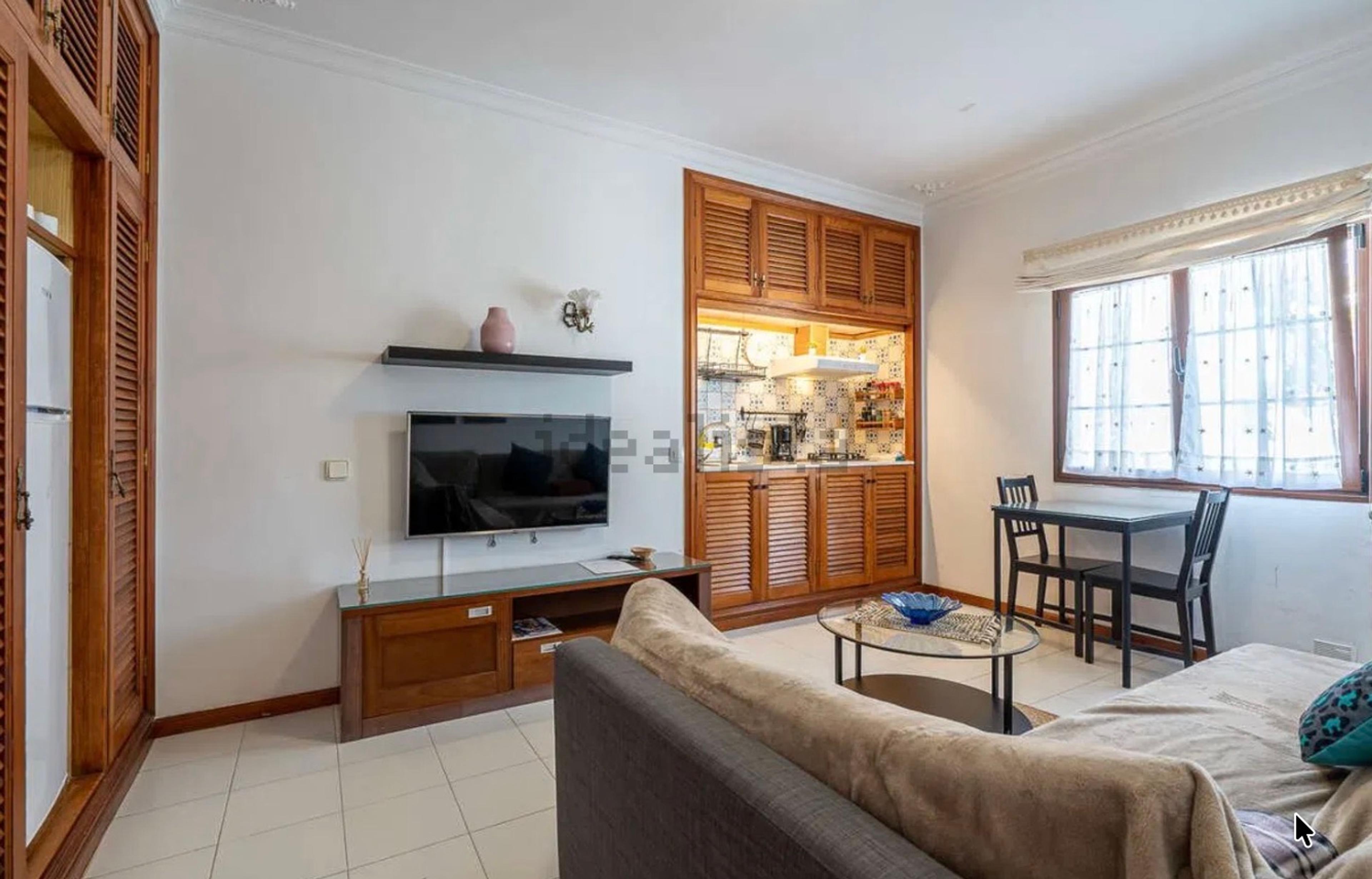 Detached Villa in El Cable-La Concha