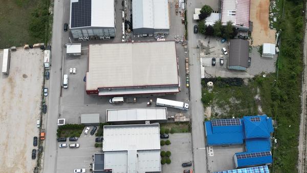 POSLOVNI KOMPLEKS INDUSTRIJSKA ZONA KOLOVRAT
