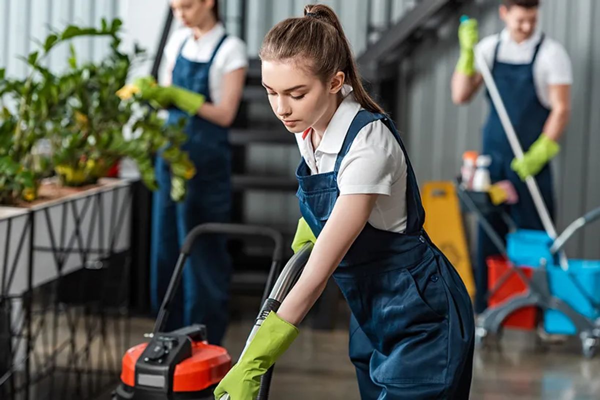 Top 5 Benefits of Hiring a Professional Commercial Cleaning Service