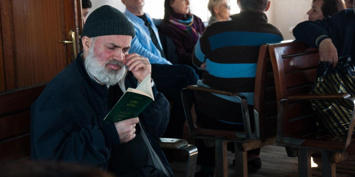 Be tricked in youth and wise in old age