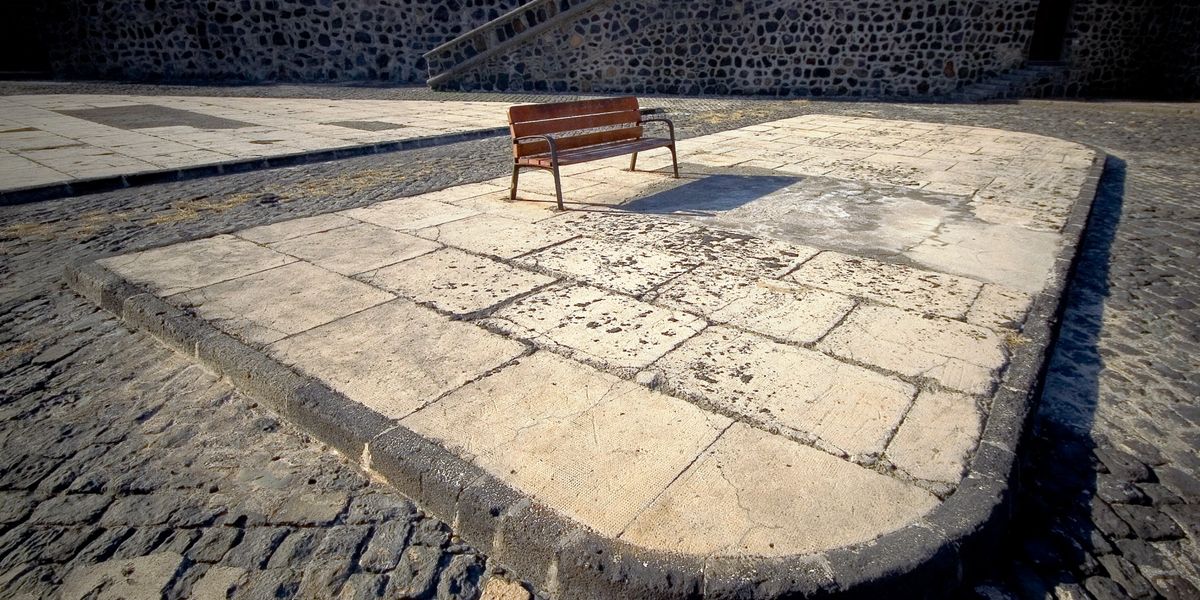 Loneliness as knowledge