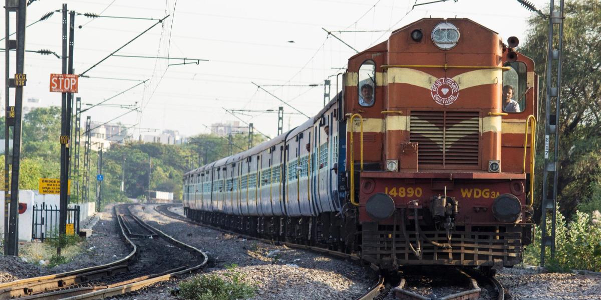 The Ultimate Enlightenment Guide to India: cars, trains and airplanes