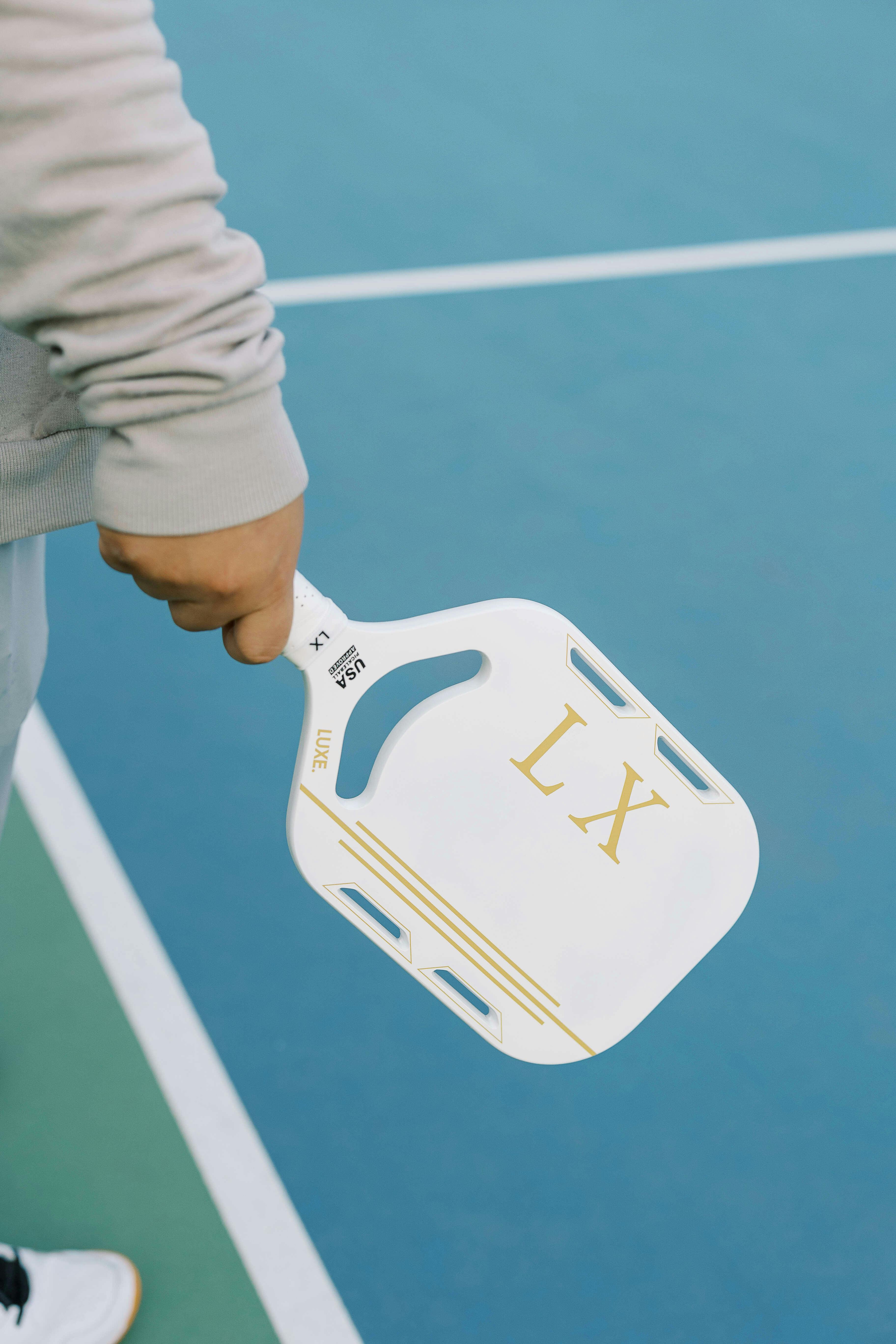 custom pickleball paddle manufacturing