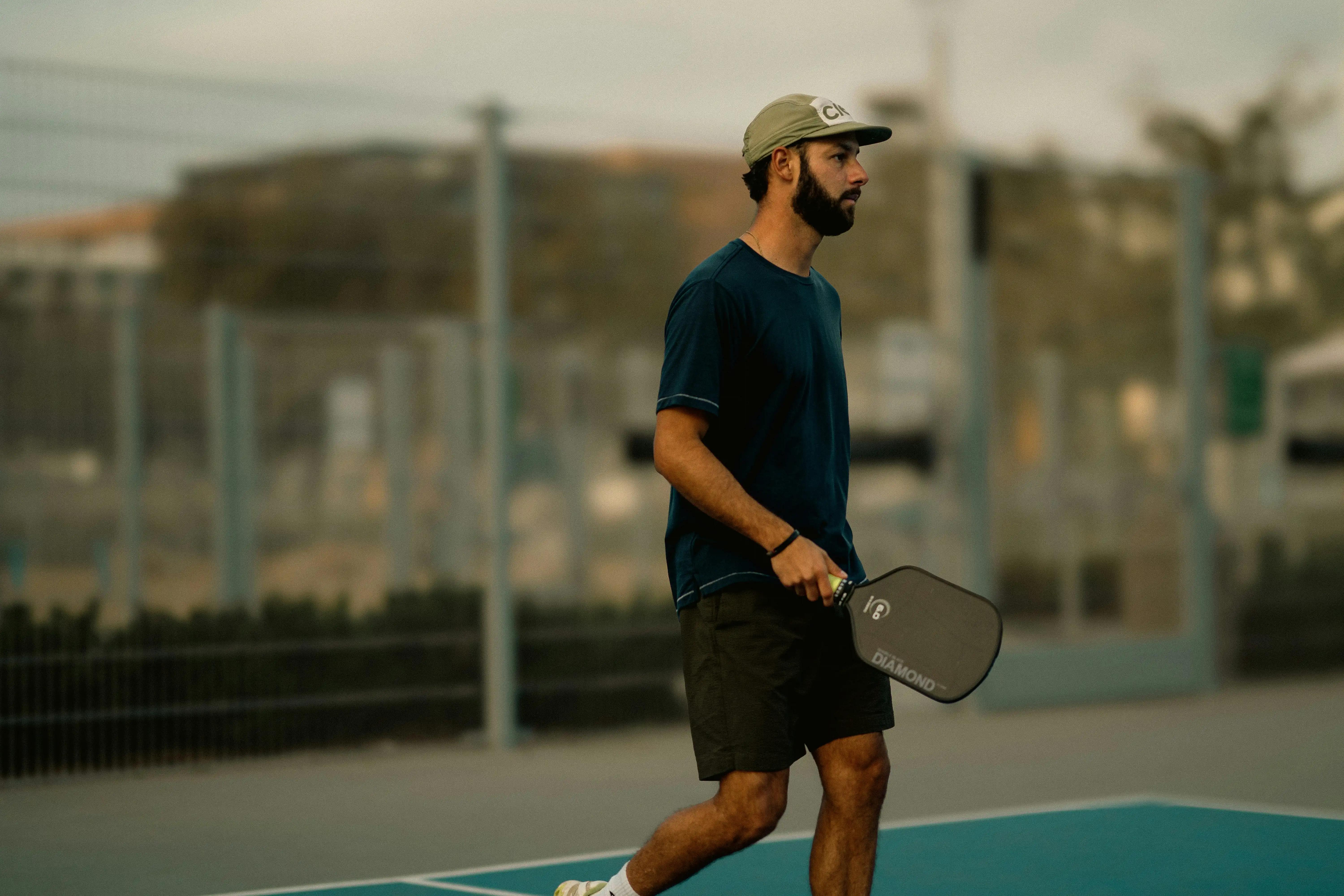 chipped carbon fiber pickleball paddle