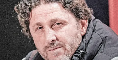 Fatih Tekke Gençleri Neden Oynatmıyor?