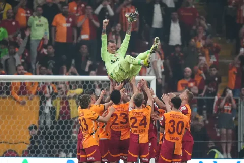 Bir galatasaray efsanesi...